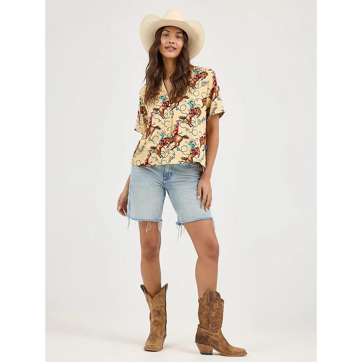 Women's Wrangler Retro® Cowgirl Camp Shirt in Ditsy Cowboy Product Image