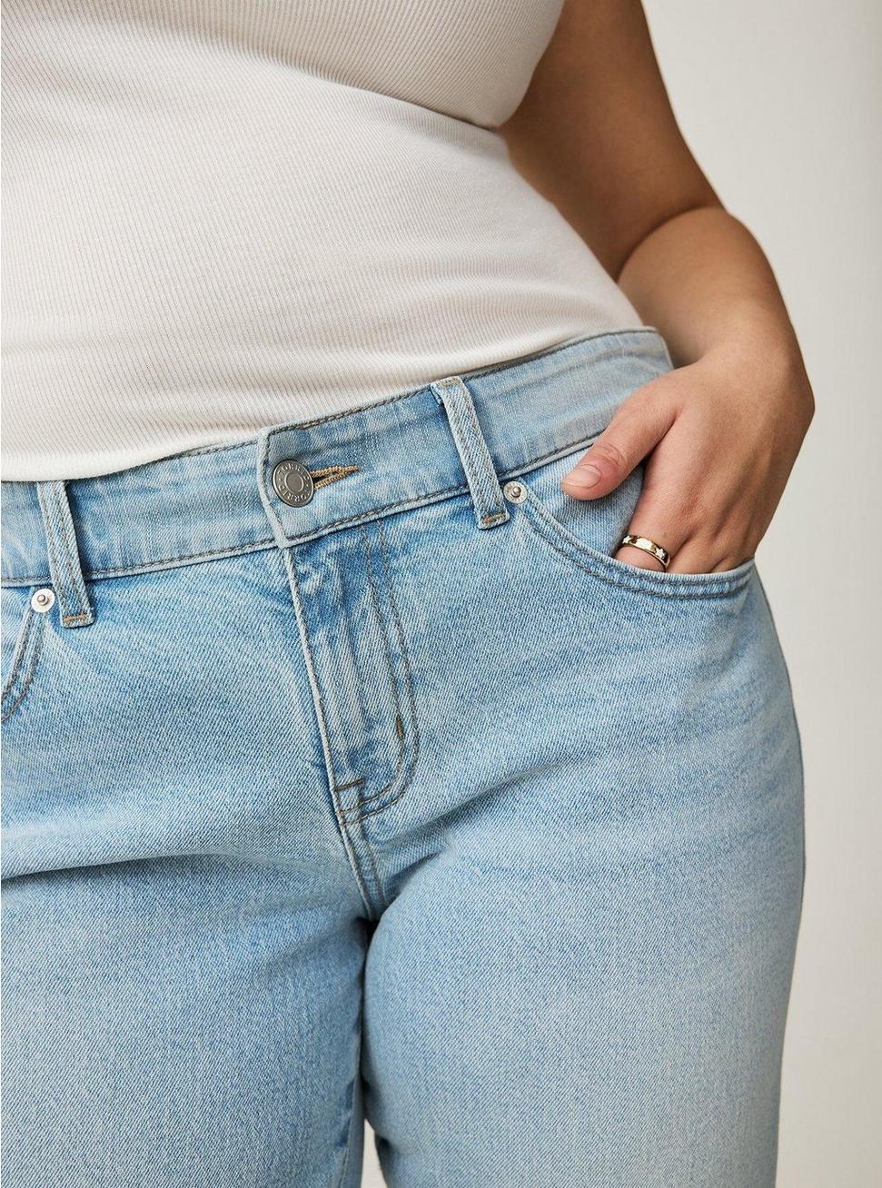 Baggy Low-Rise Straight Jean Product Image