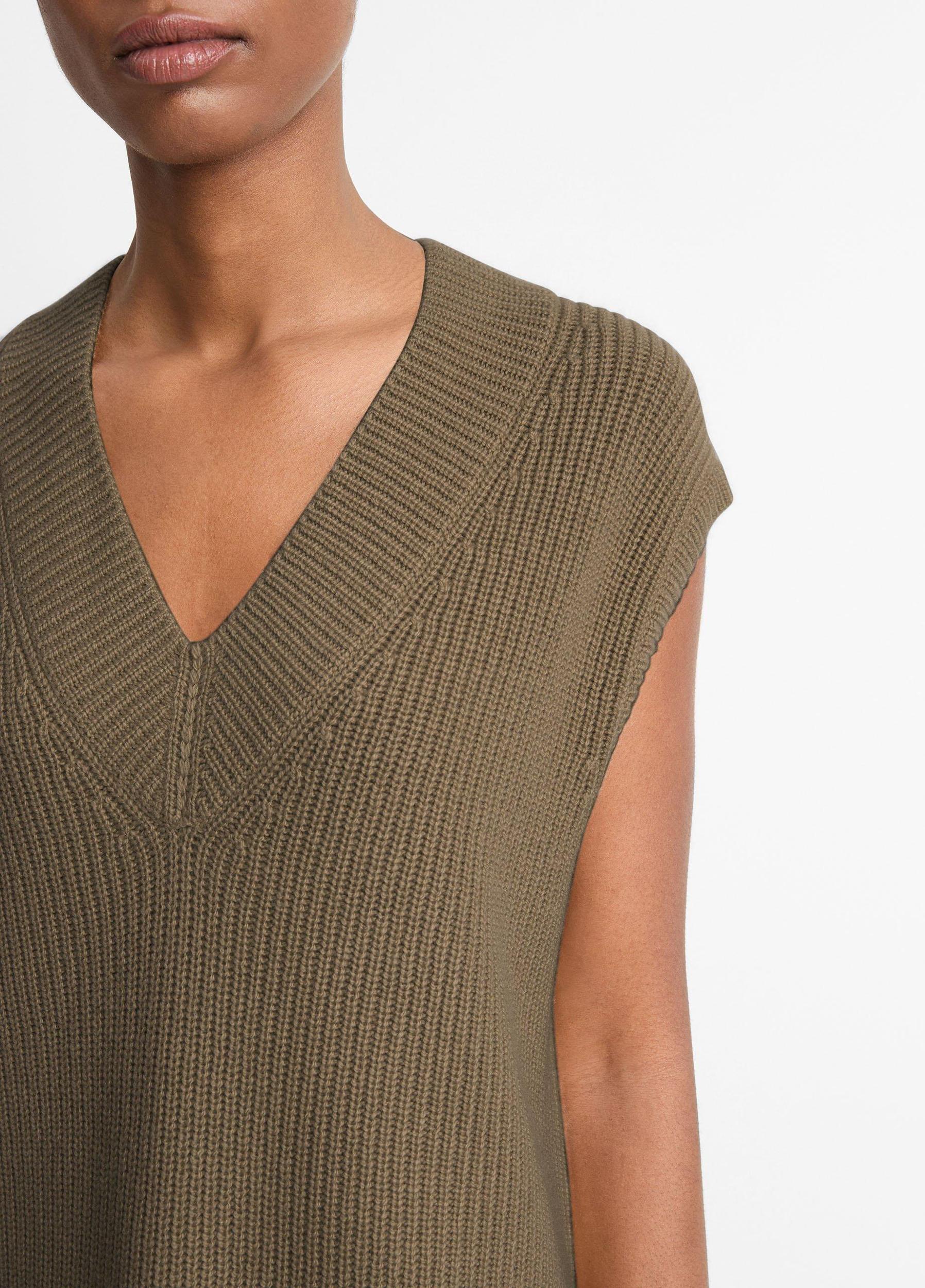 Ribbed Wool-Cashmere V-Neck Sweater Vest Product Image
