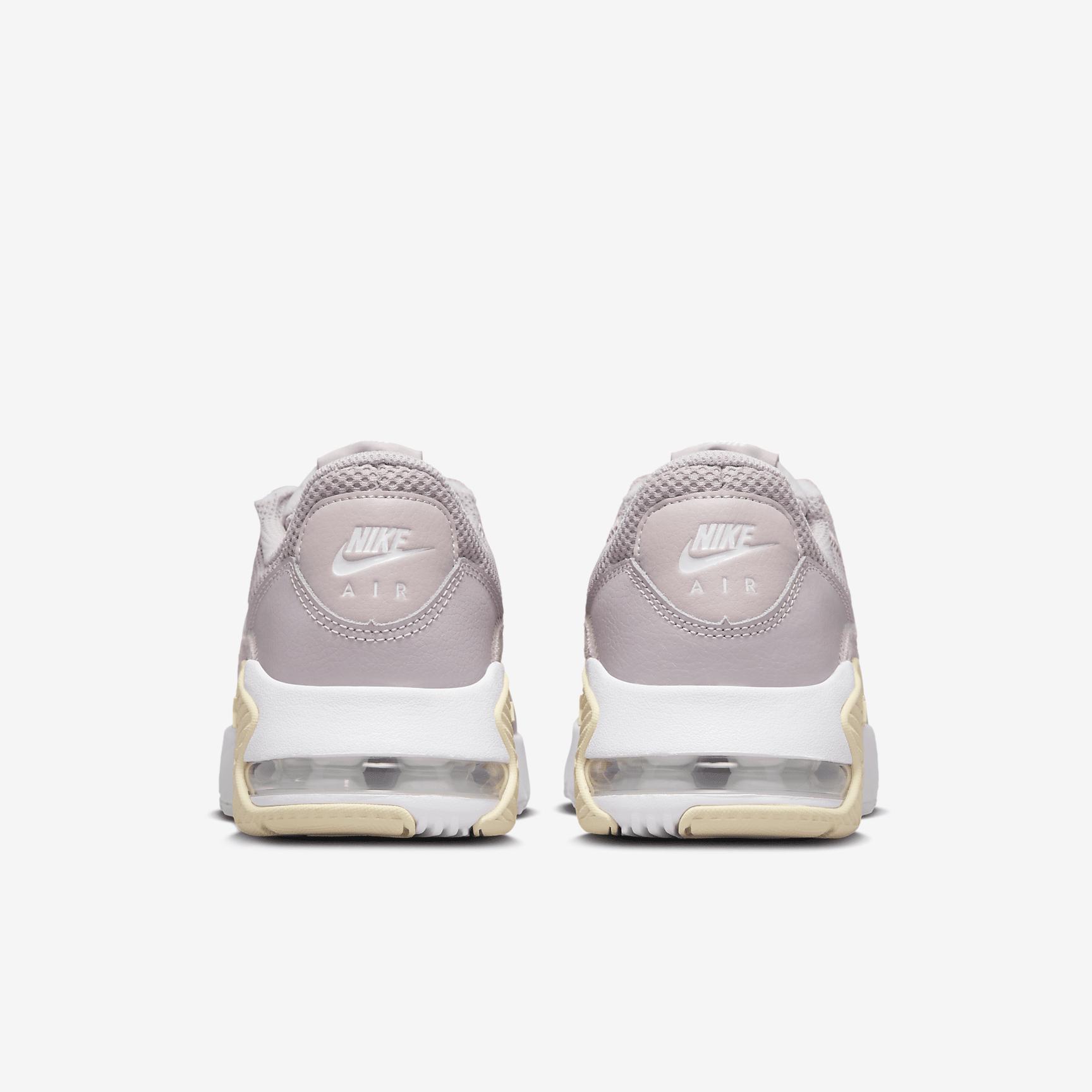 Nike Womens Air Max Excee Shoes | CD5432-010 Product Image