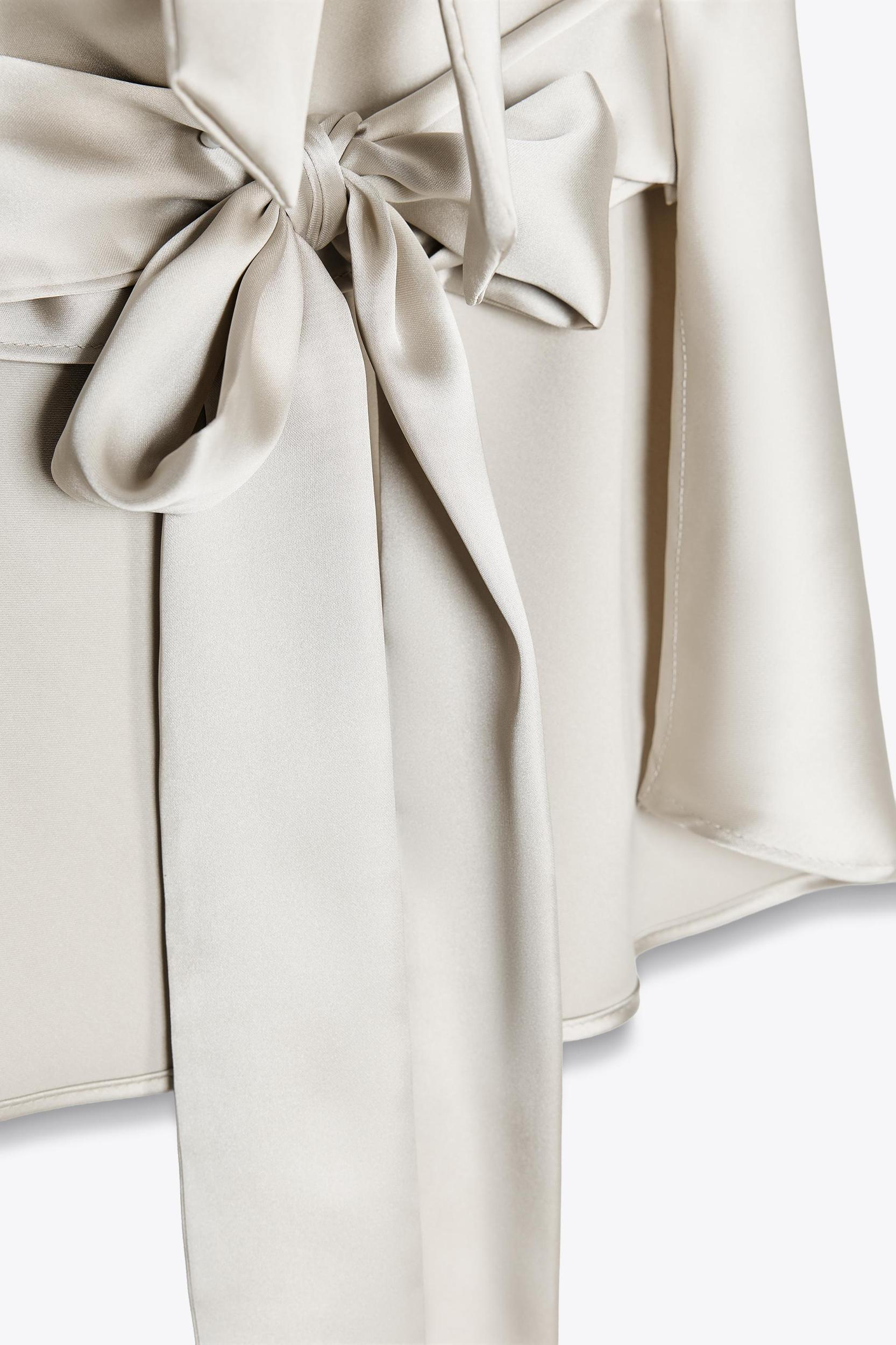 HALTER SATIN EFFECT TOP Product Image