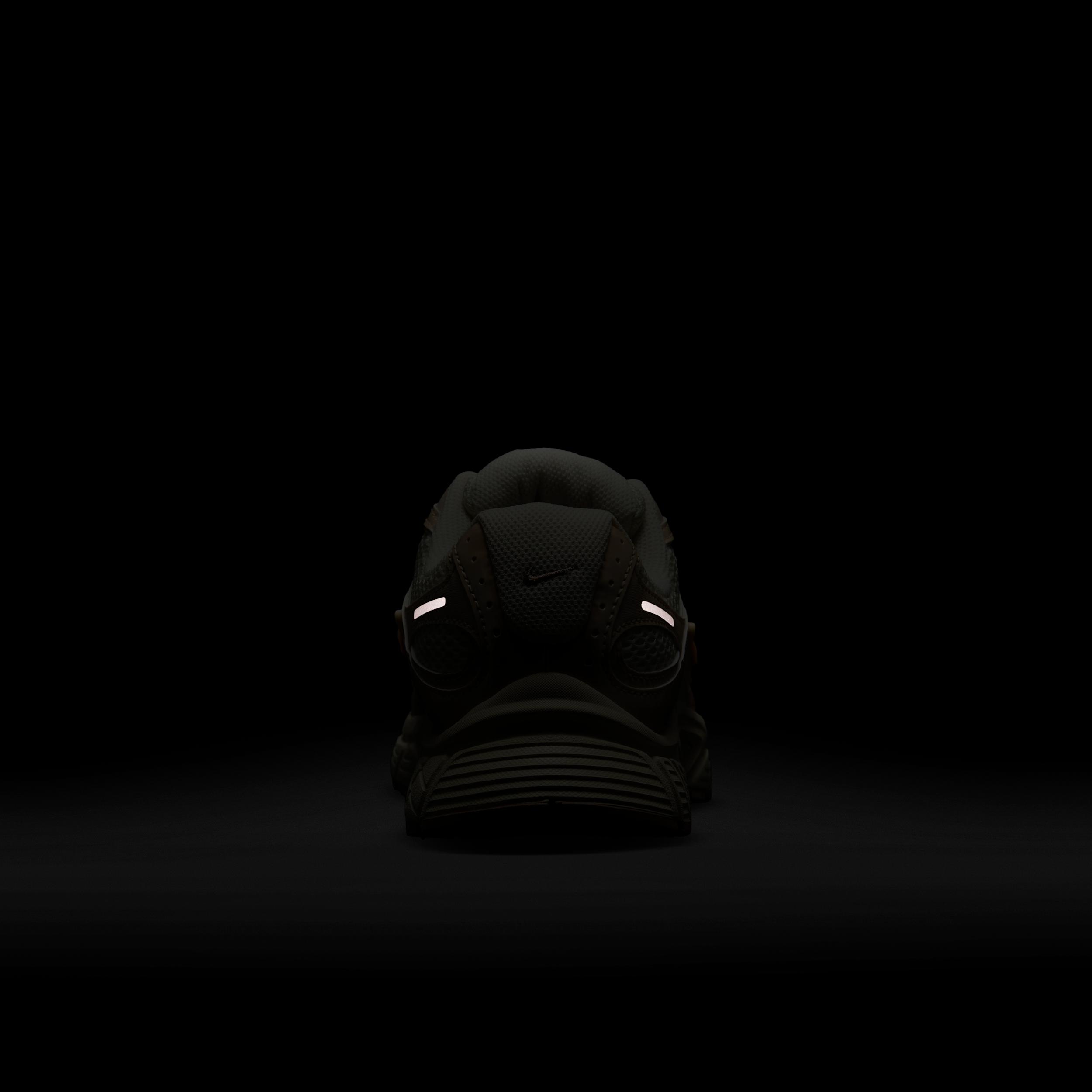 Nike Womens V5 RNR Shoes | IH5088-001 Product Image