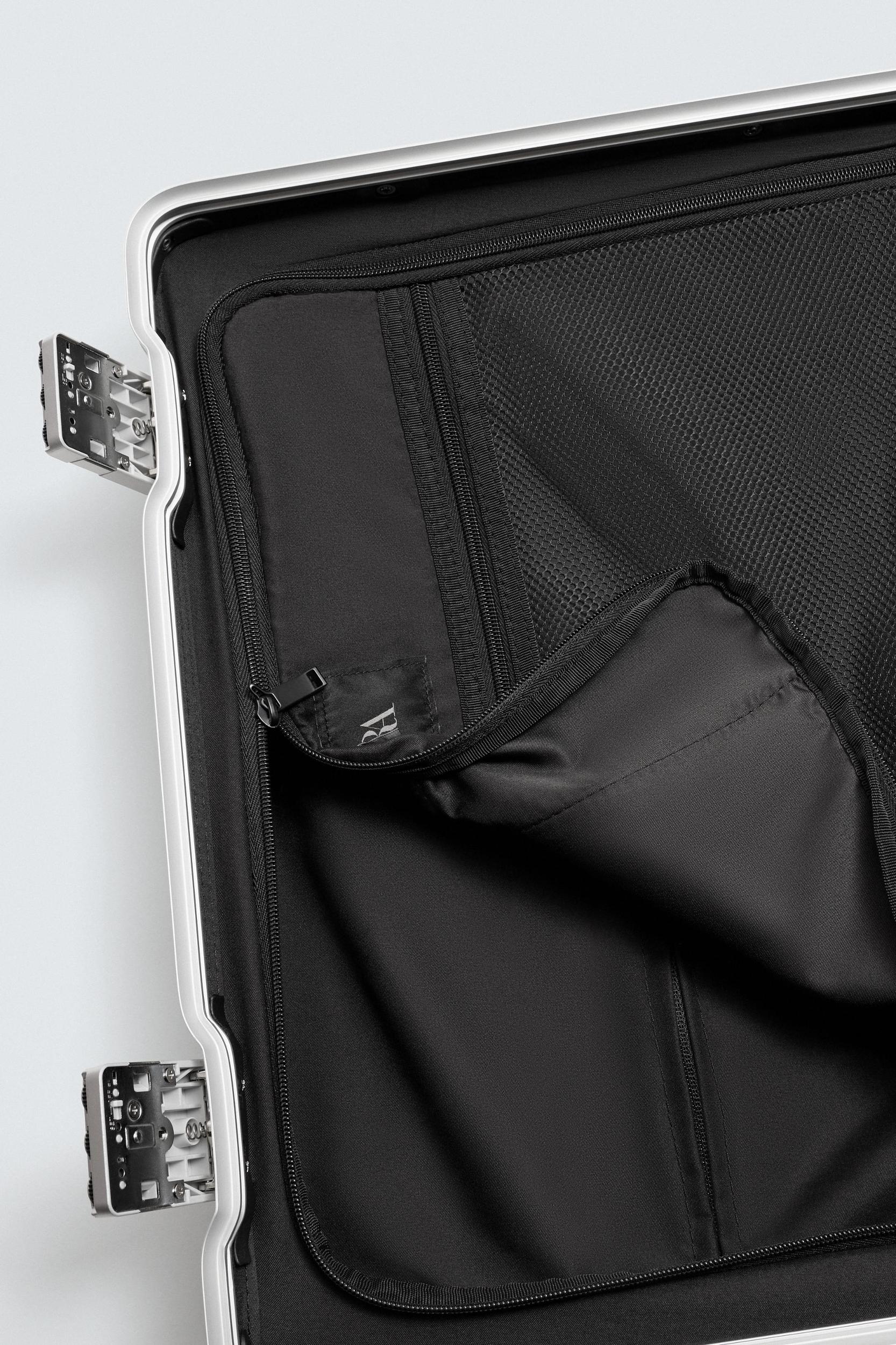 TRAVEL SUITCASE Product Image