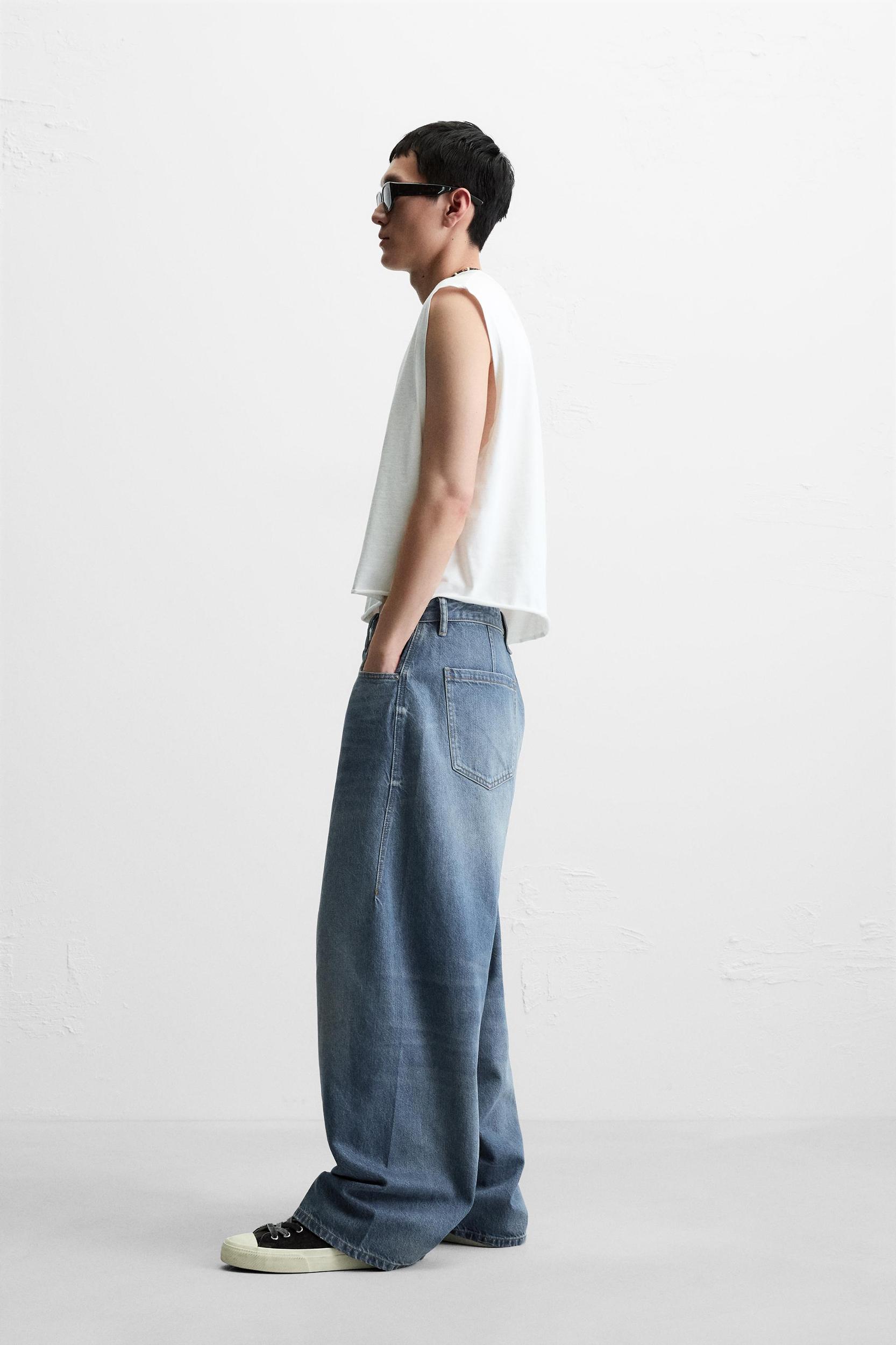 BALLOON FIT JEANS Product Image