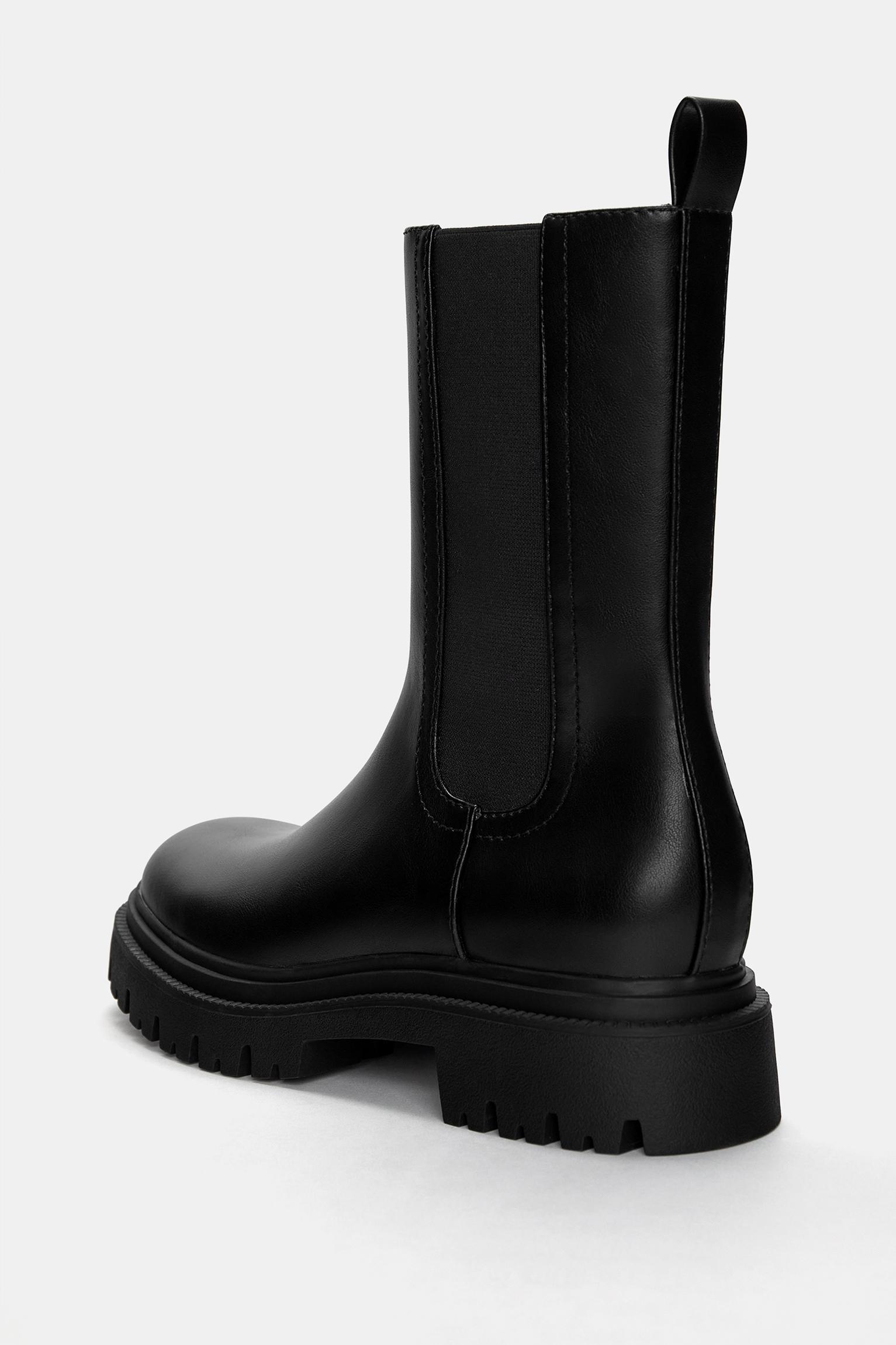 Chunky Chelsea boots Product Image