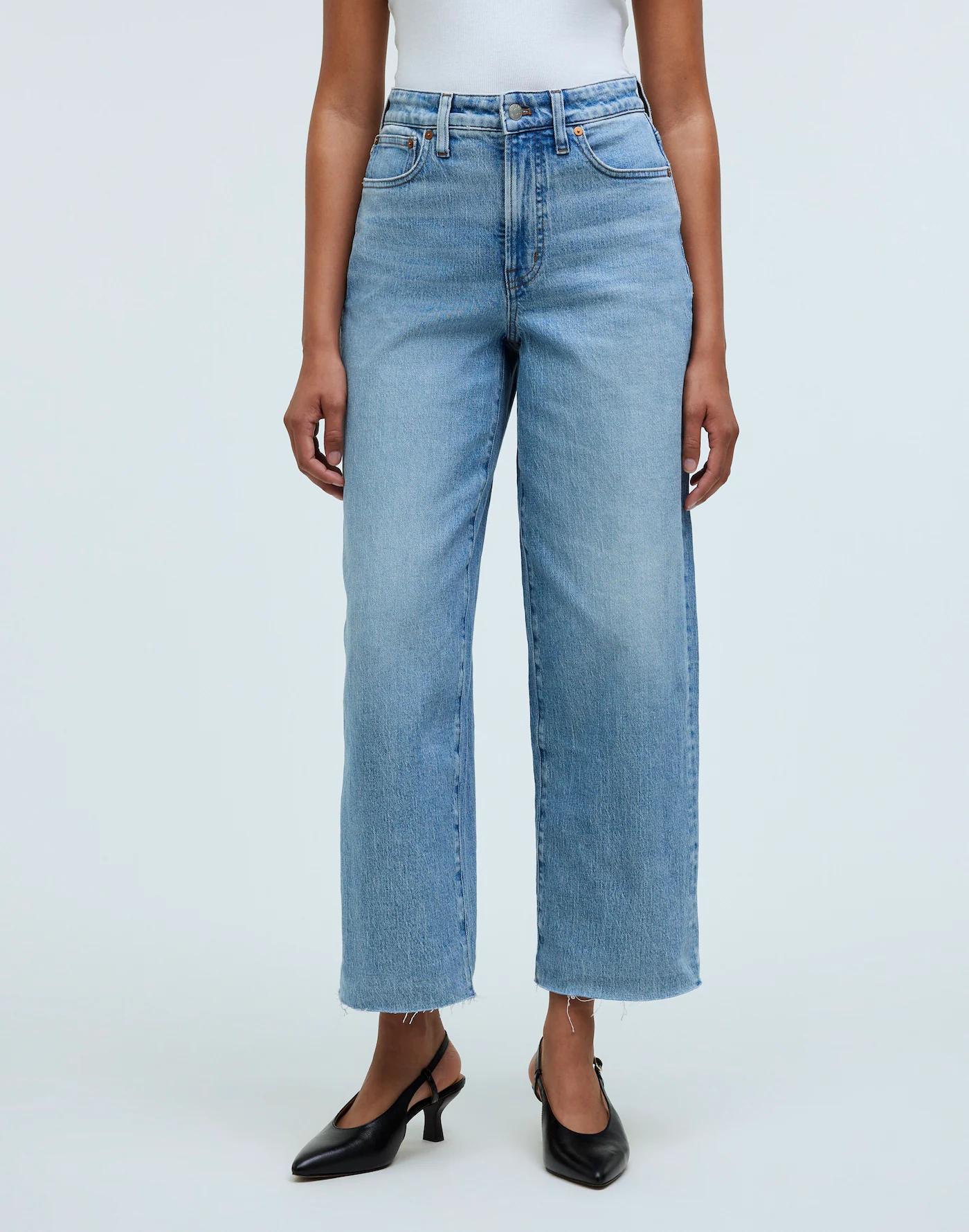 The Curvy Perfect Vintage Wide-Leg Crop Jean Product Image