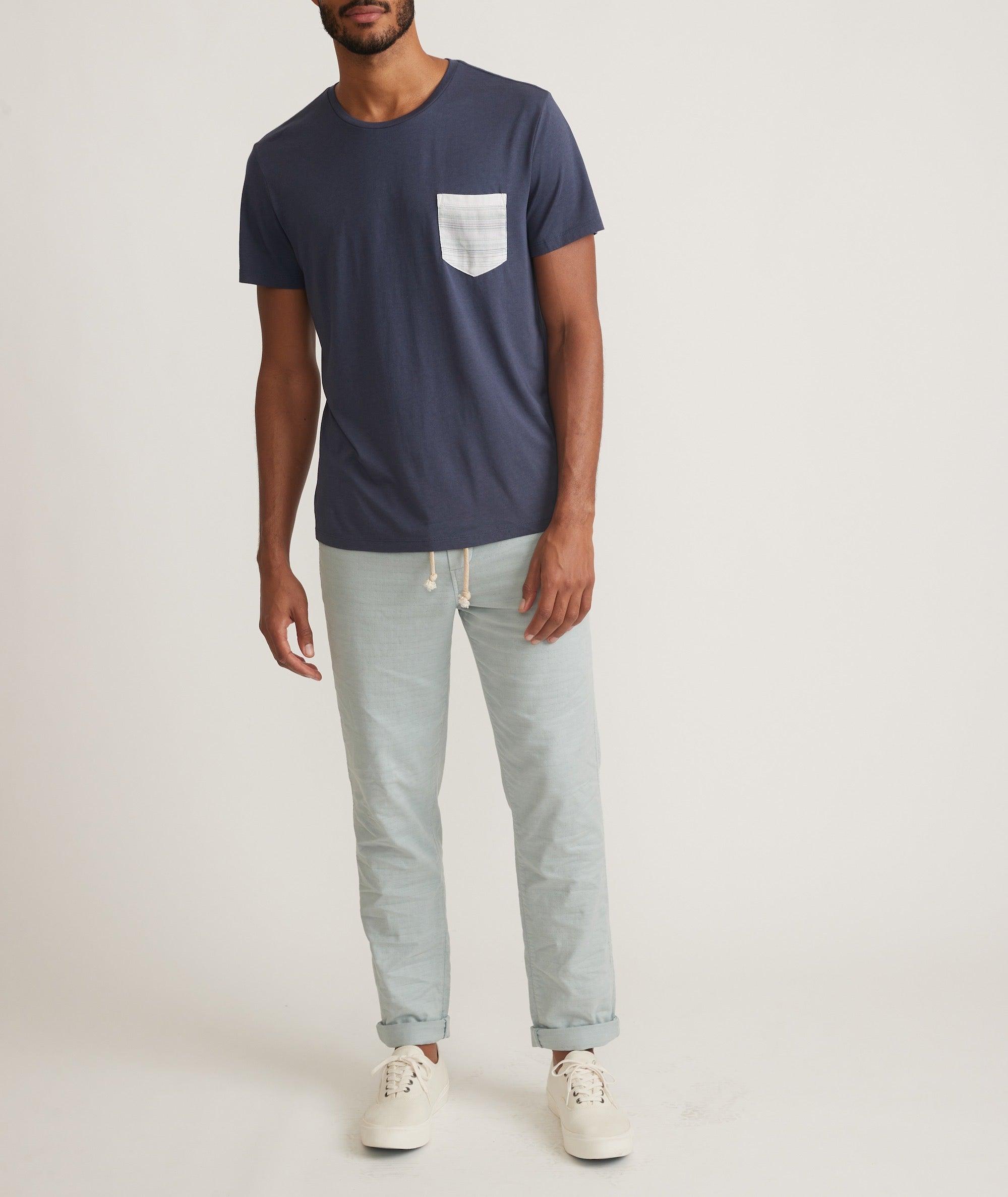 Signature V-Neck Tee in Black Product Image