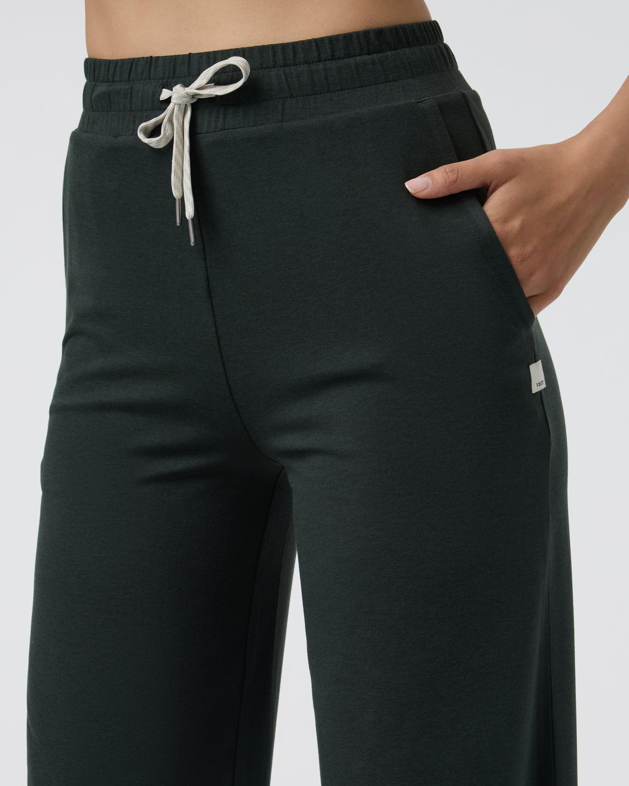 Halo Essential Wideleg Pant Product Image