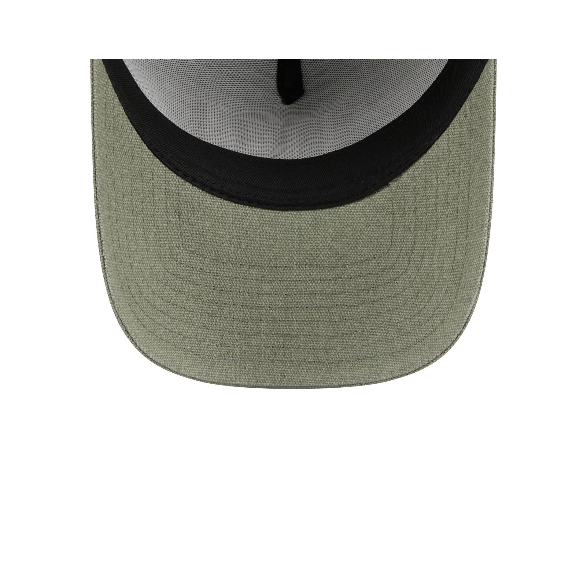 New York Giants Logo Essentials Olive 9FORTY A-Frame Snapback Hat Male Product Image