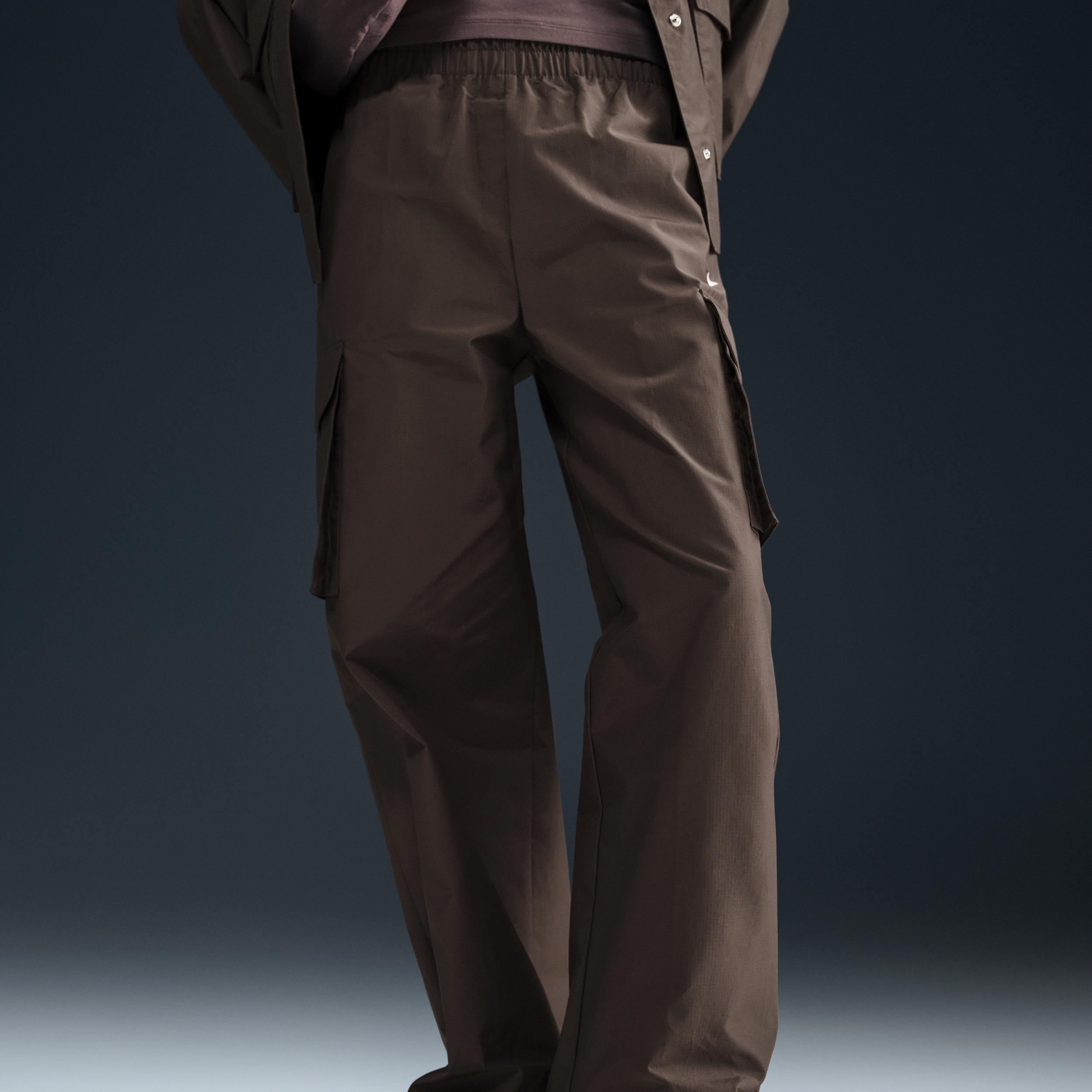 Womens Nike Sportswear Everything Wovens Mid-Rise Cargo Pants | HM6976-004 Product Image