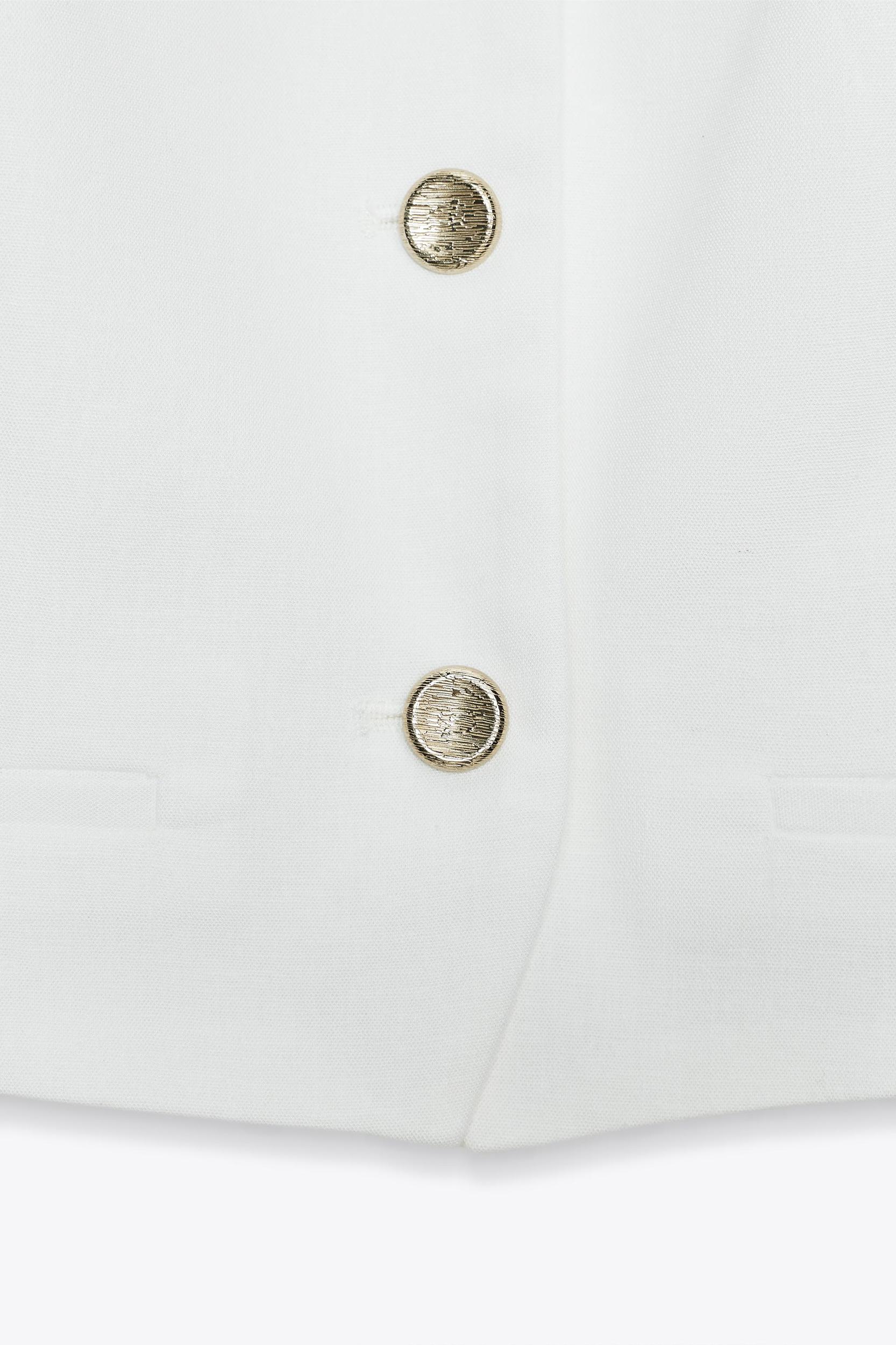 STRAPPY CROP VEST Product Image