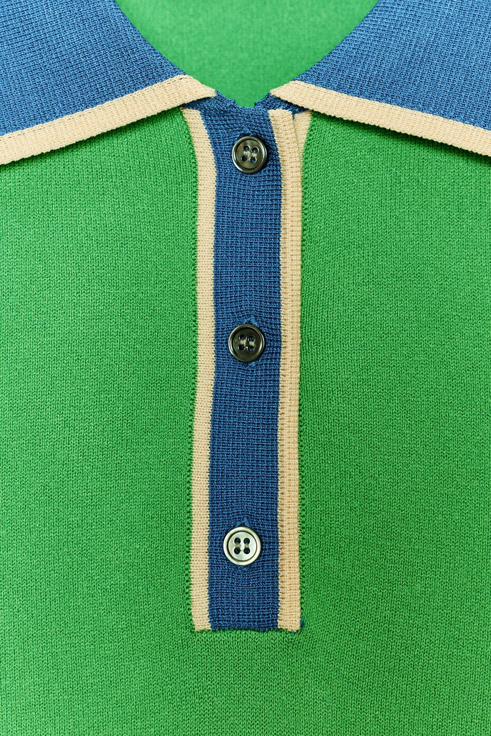 CONTRAST KNIT SHORT SLEEVE POLO TOP Product Image