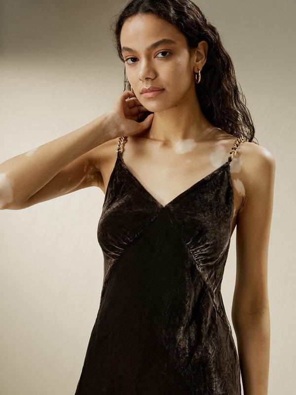 Brenna Velvet Dress Product Image