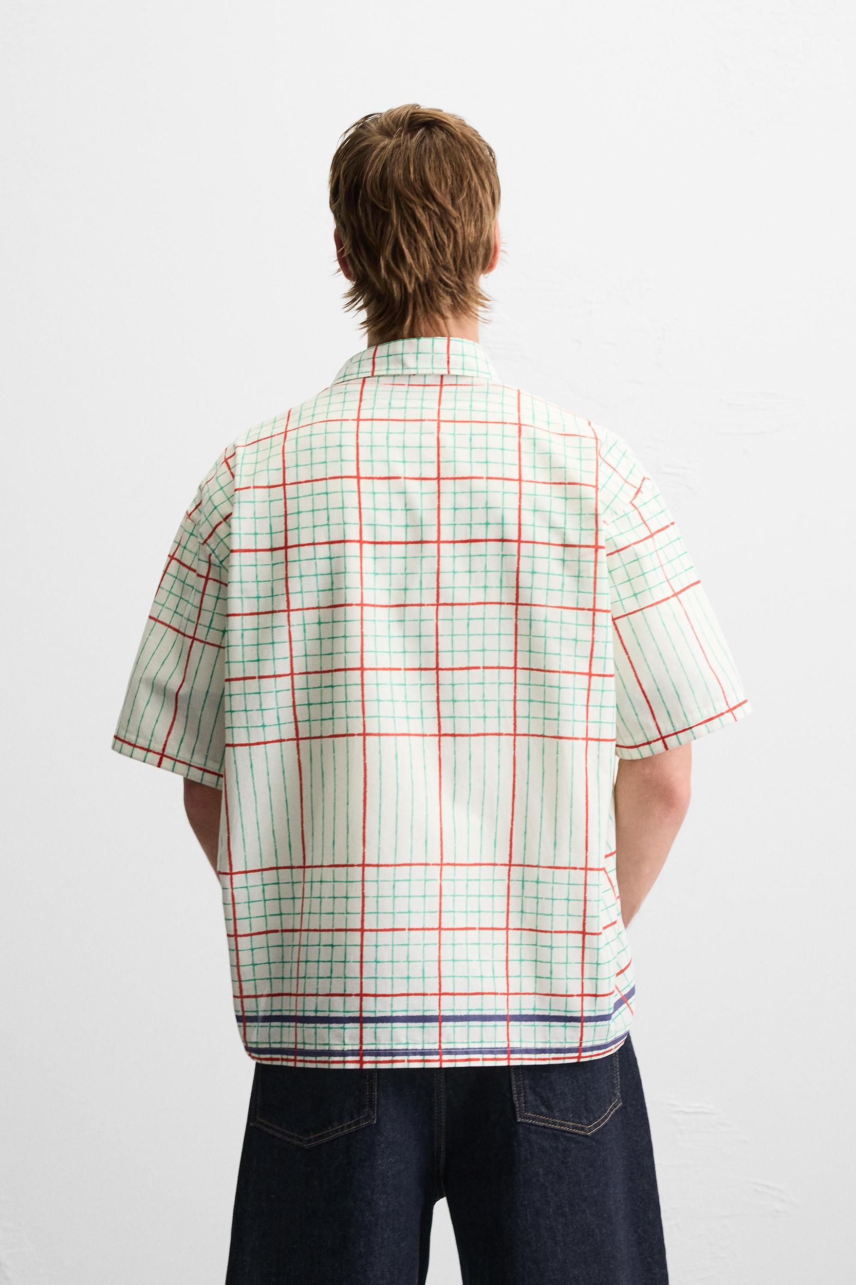 BOXY FIT PLAID SHIRT Product Image