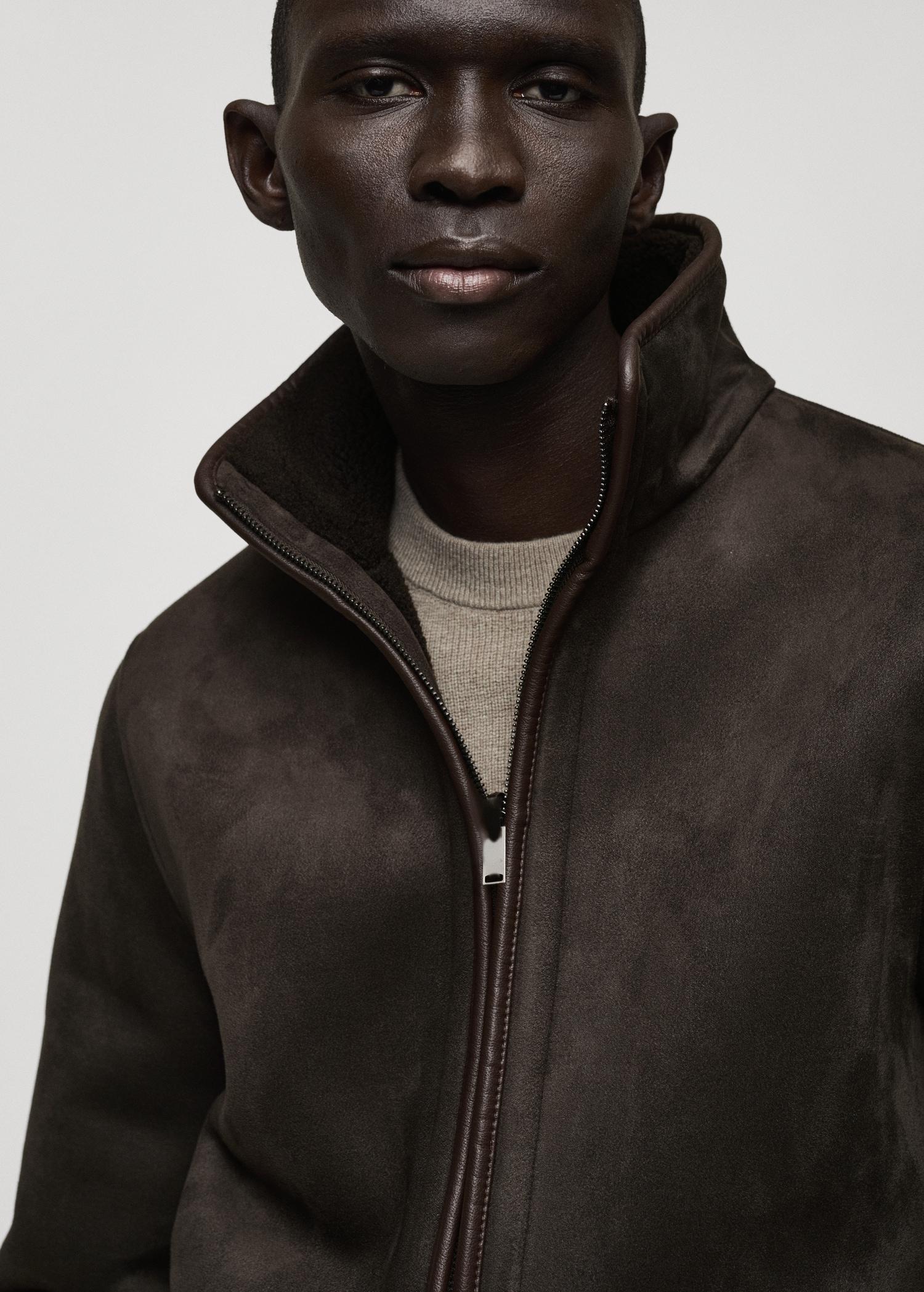 Reversible sheepskin jacket - Men | MANGO USA Product Image