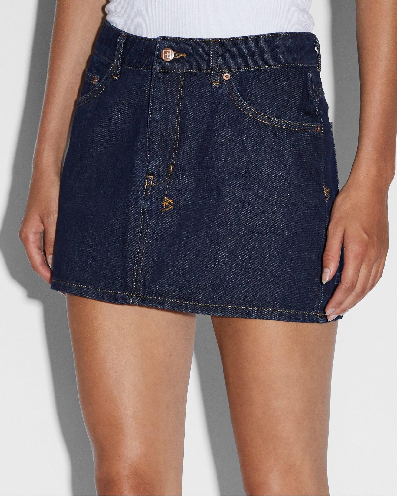 LOW RIDER MINI LEGACY Female Product Image