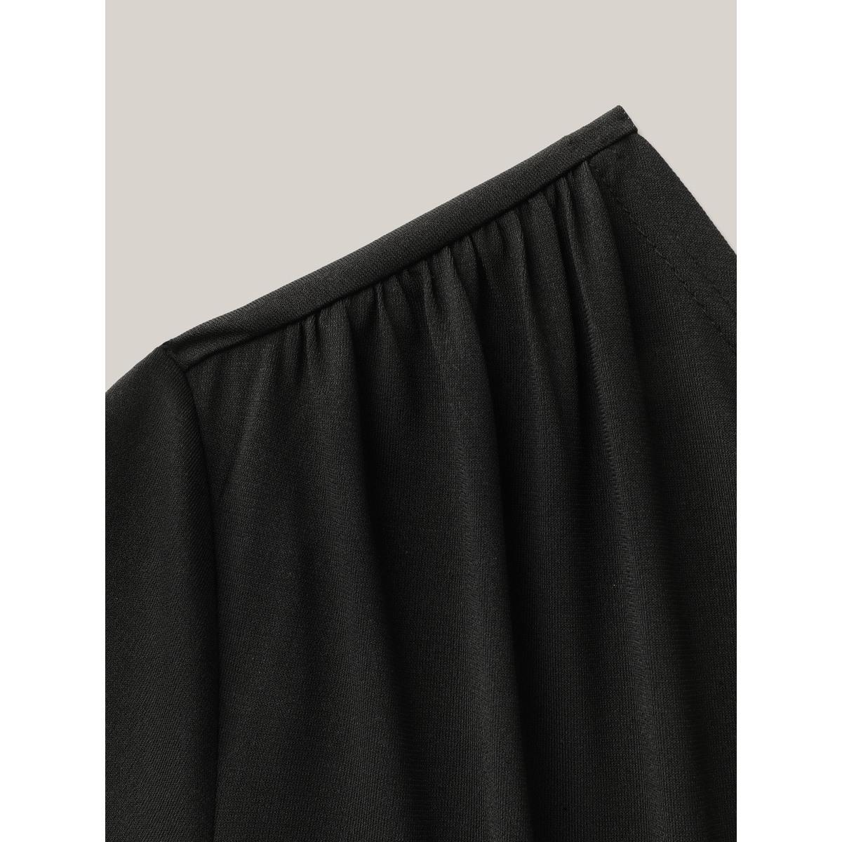 Plus Size Asymmetrical Neckline Curved Hem Plain T-Shirt Black Women Leisure Gathered Asymmetrical Neck Bodycon Casual T-shirts BloomChic 28/5X Product Image