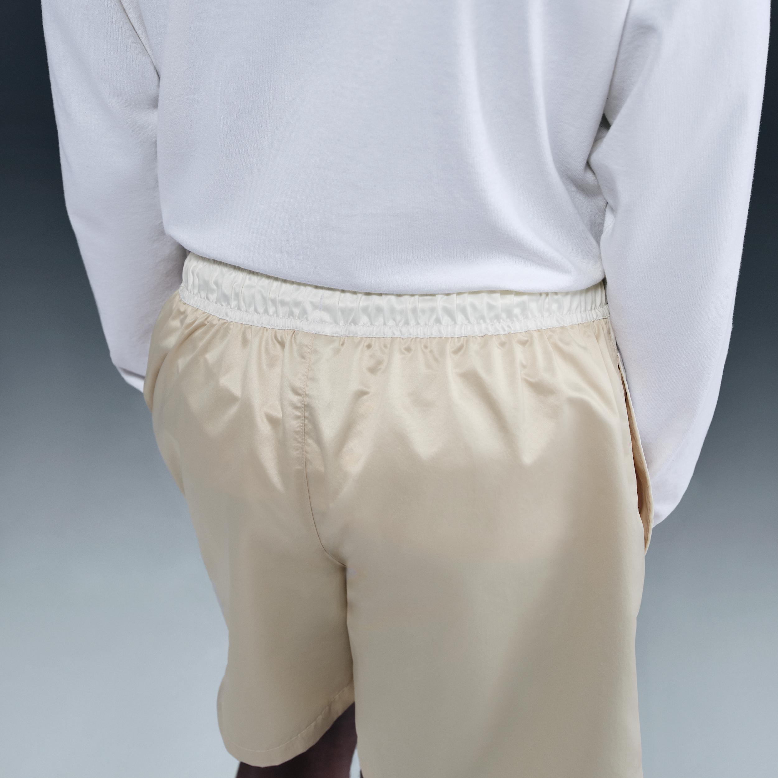 Mens Nike Sportswear Club Flow Football Shorts | HJ1952-077 Product Image