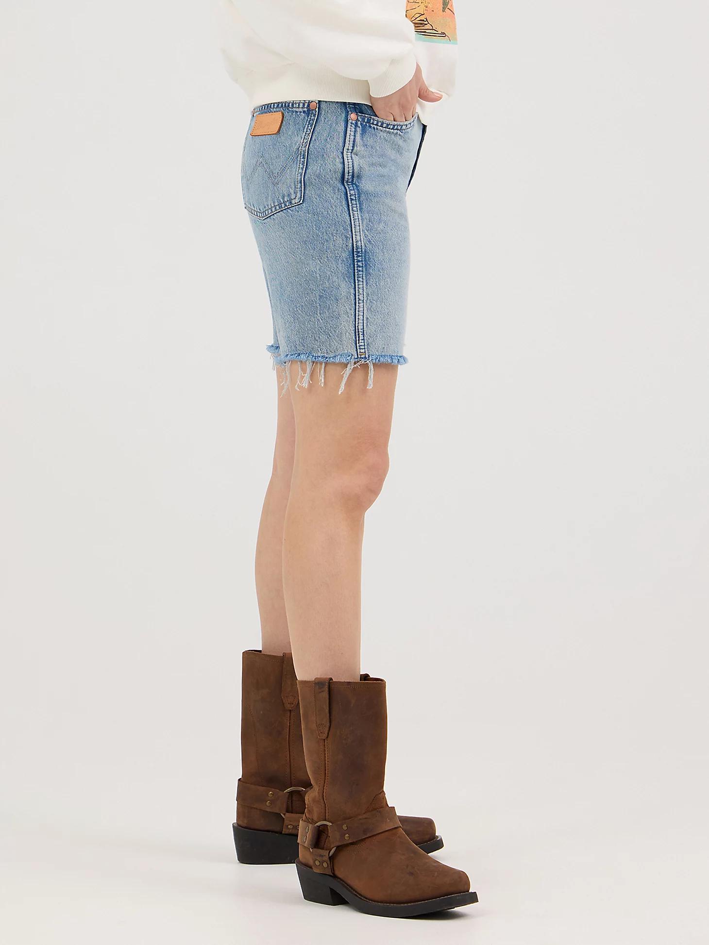 Women's Cowboy Longline Short in Stuntman Product Image