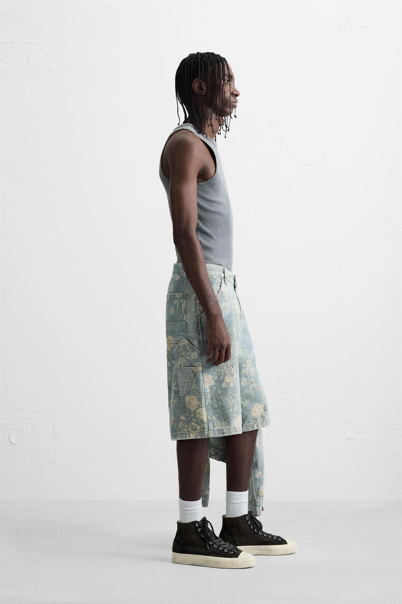 FLORAL PRINT CARPENTER POCKET BERMUDA SHORTS Product Image