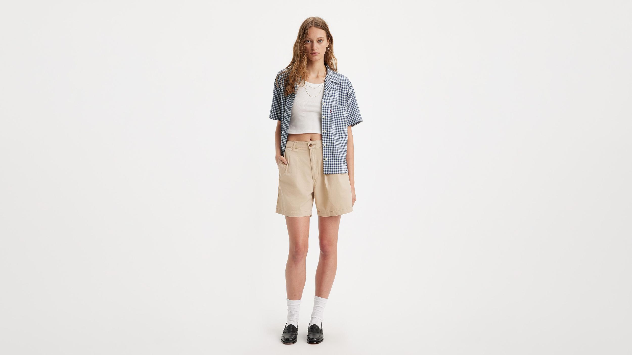 Pleated Women's Trouser Shorts Product Image