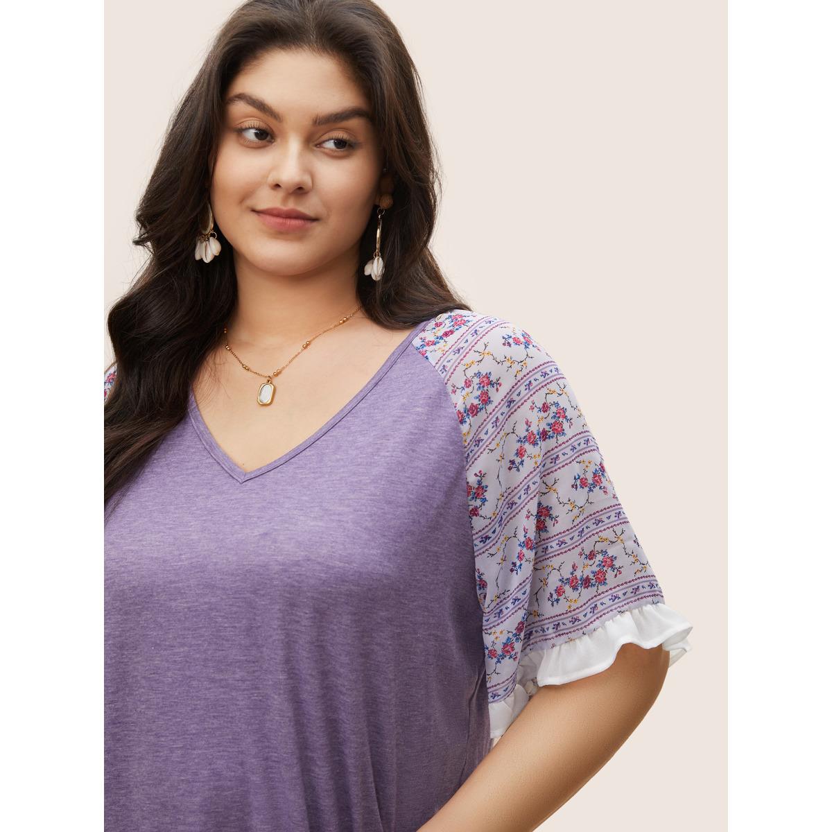 Plus Size Ditsy Floral Patchwork Frill Trim Raglan Sleeve T-shirt Purple Women Elegant Contrast Ditsy Floral V-neck Everyday T-shirts BloomChic 10/M Product Image