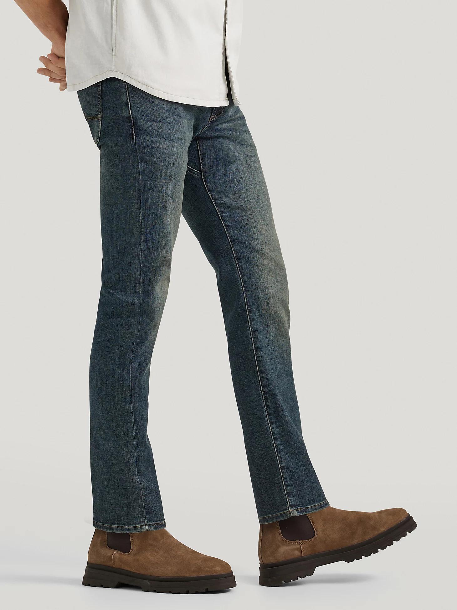 Men's Extreme Motion Slim Straight Jean | Lee® Product Image