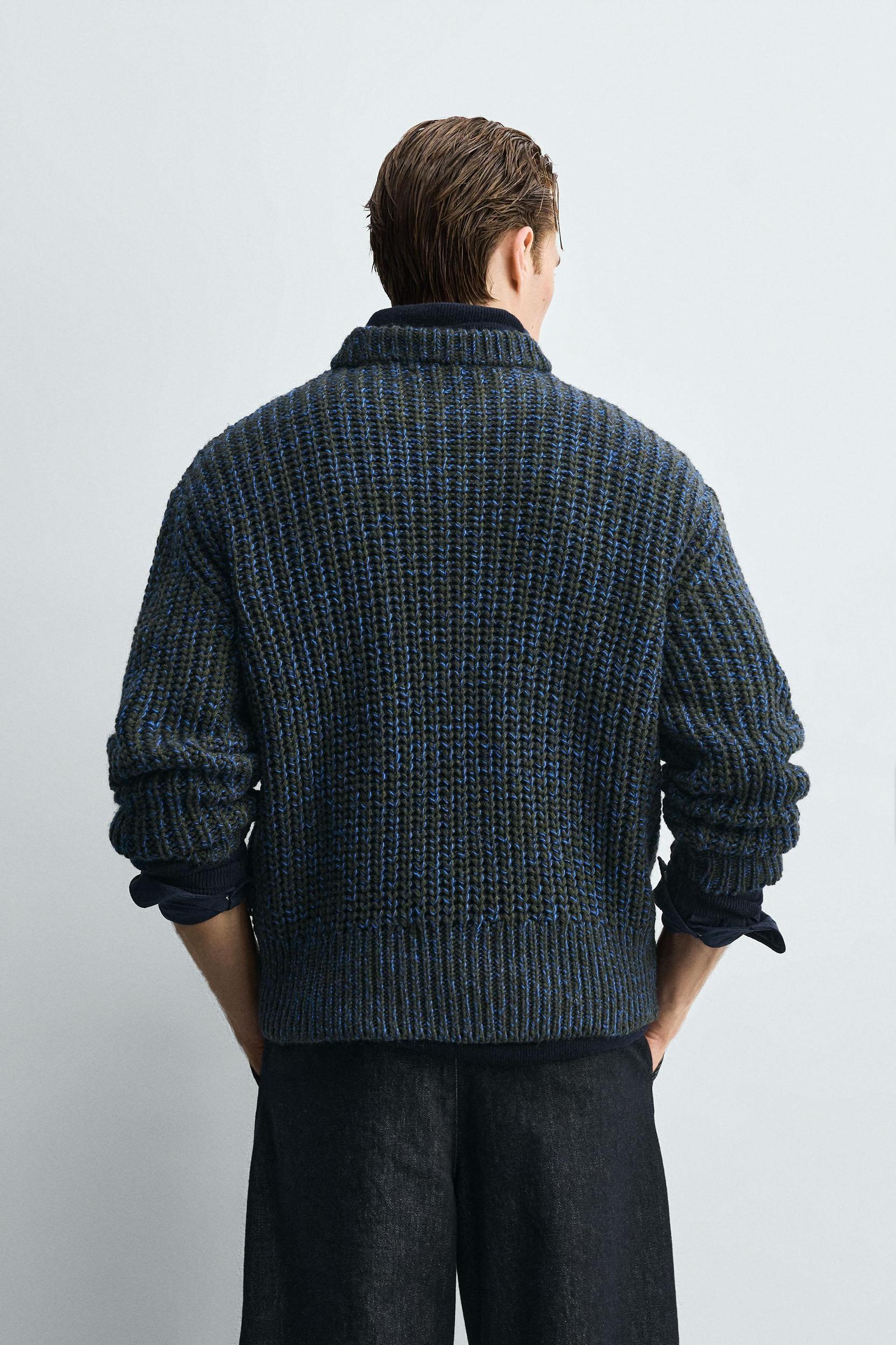 VOLUME TEXTURED JUMPER Product Image