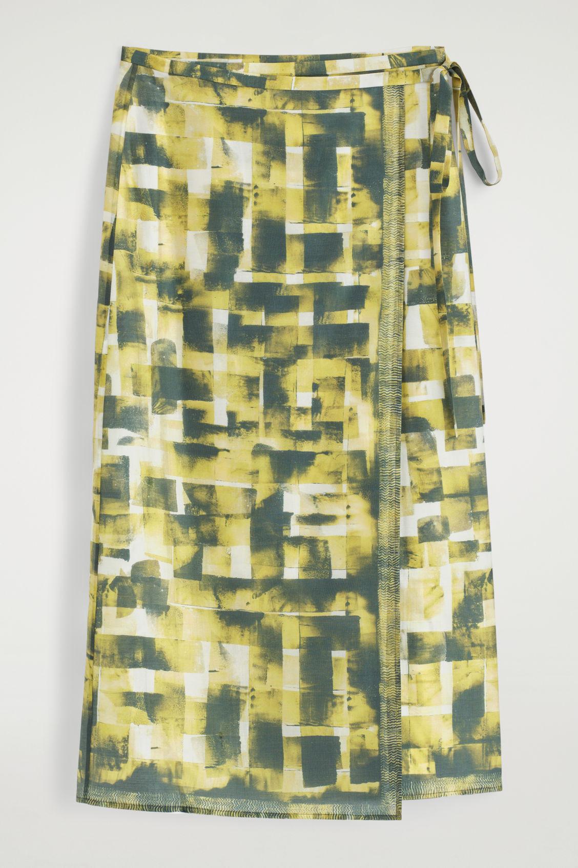 PRINTED MIDI WRAP SKIRT Product Image