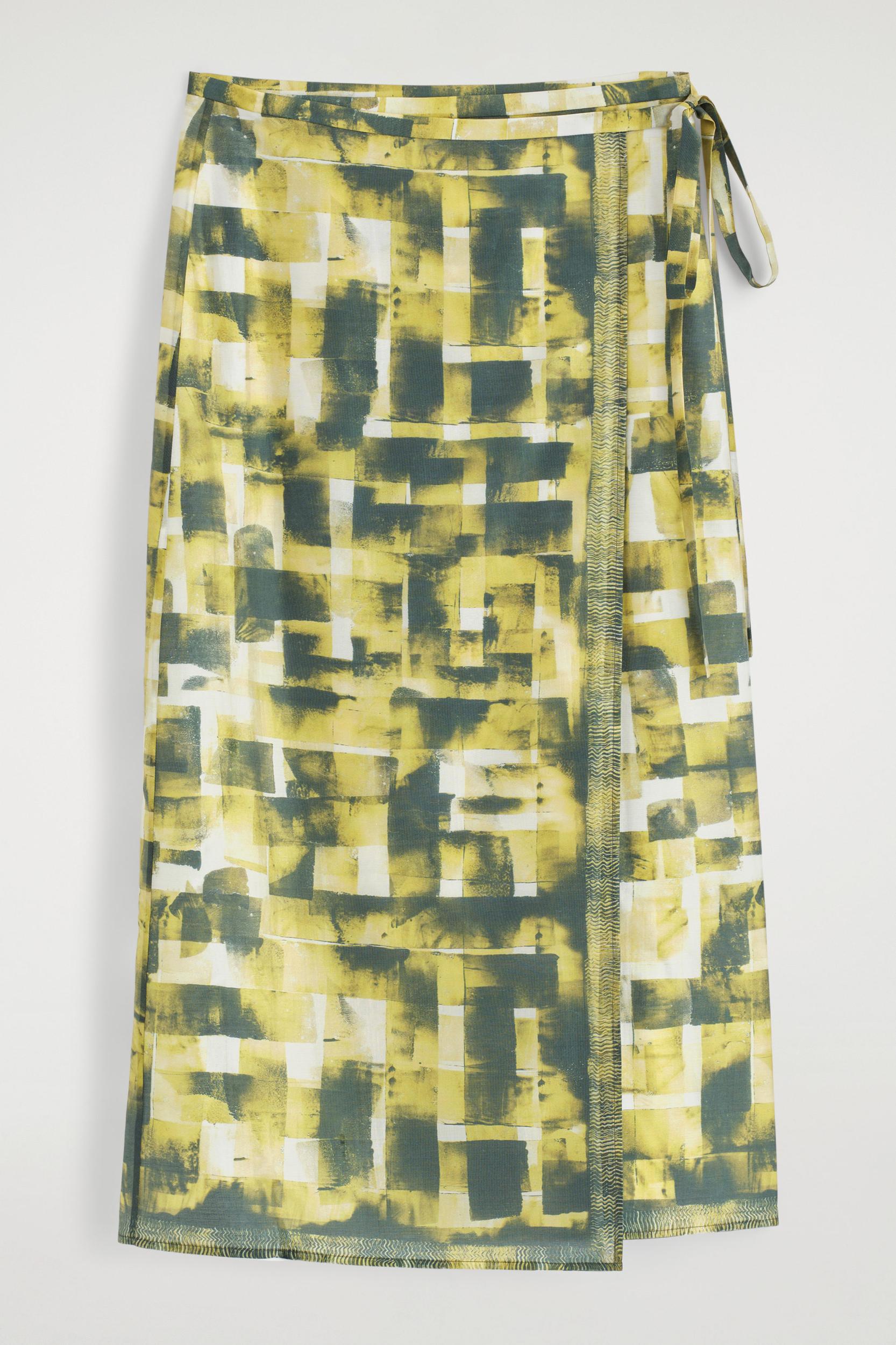 PRINTED MIDI WRAP SKIRT Product Image