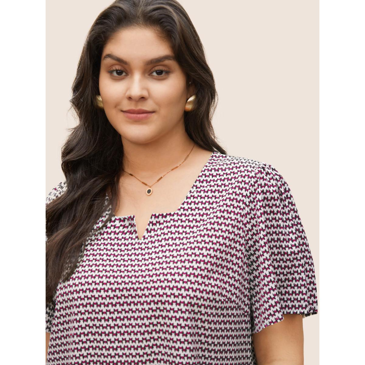 Plus Size Deeppurplered Geometric Print Notched Split Hem Blouse Women At the Office Short sleeve Notched collar Work Blouses BloomChic 14-16/1X Product Image