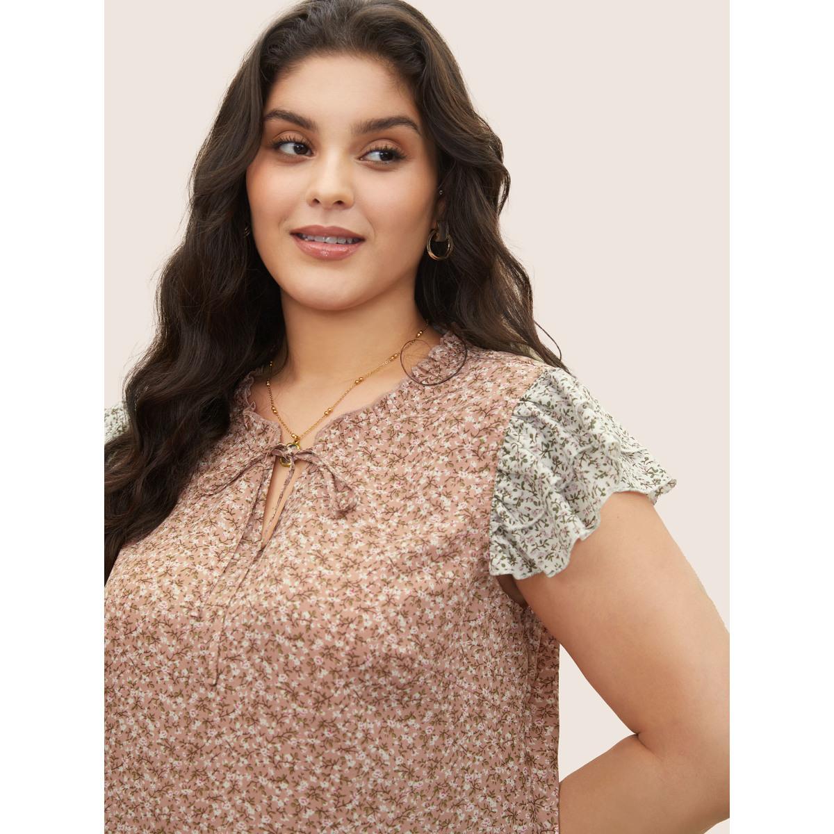 Plus Size Rouge Ditsy Floral Ties Patchwork Ruffle Cap Sleeve Blouse Women Elegant Cap Sleeve Ribbon-tied collar Everyday Blouses BloomChic 26/4X Product Image