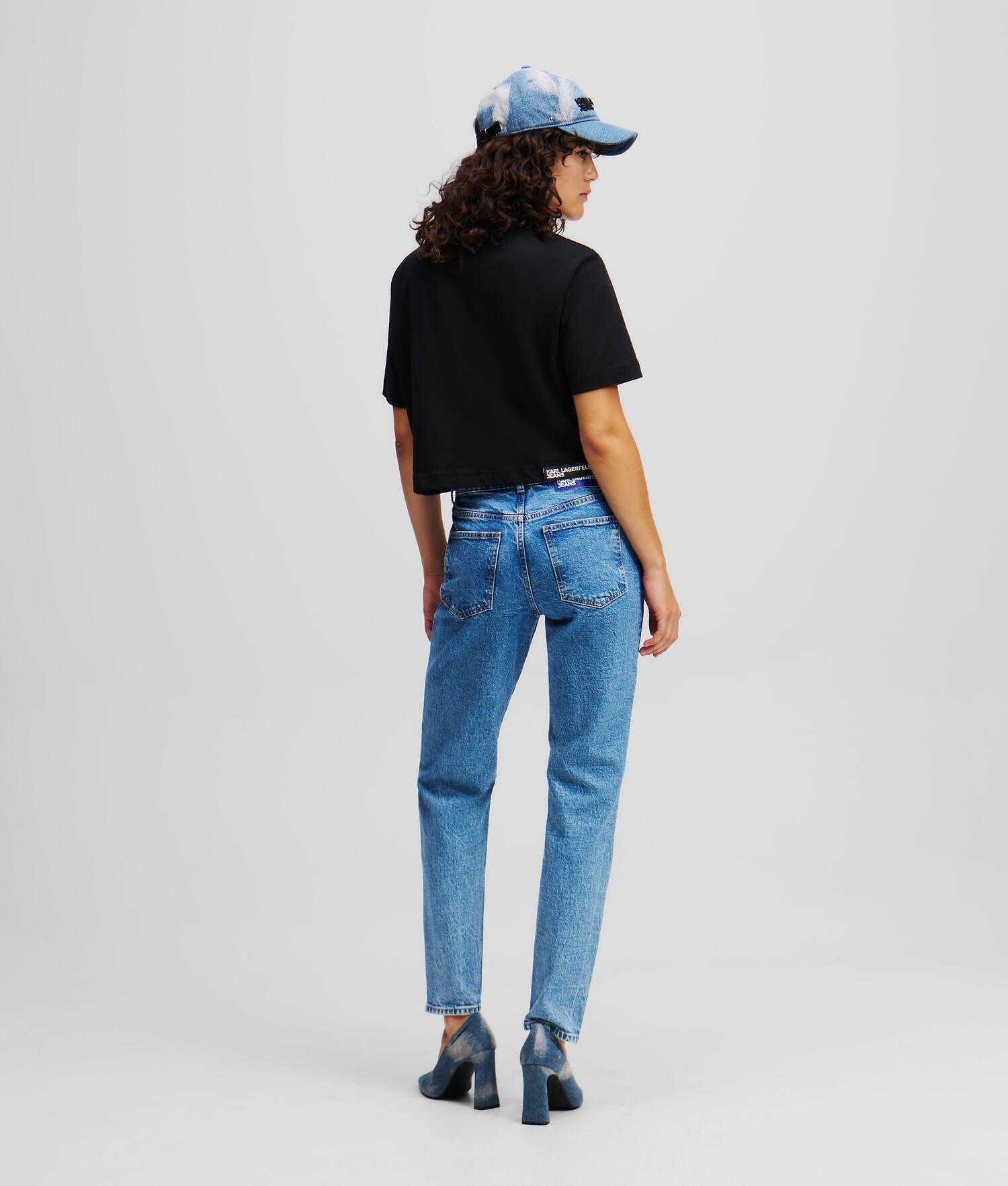 MOM JEANS Product Image