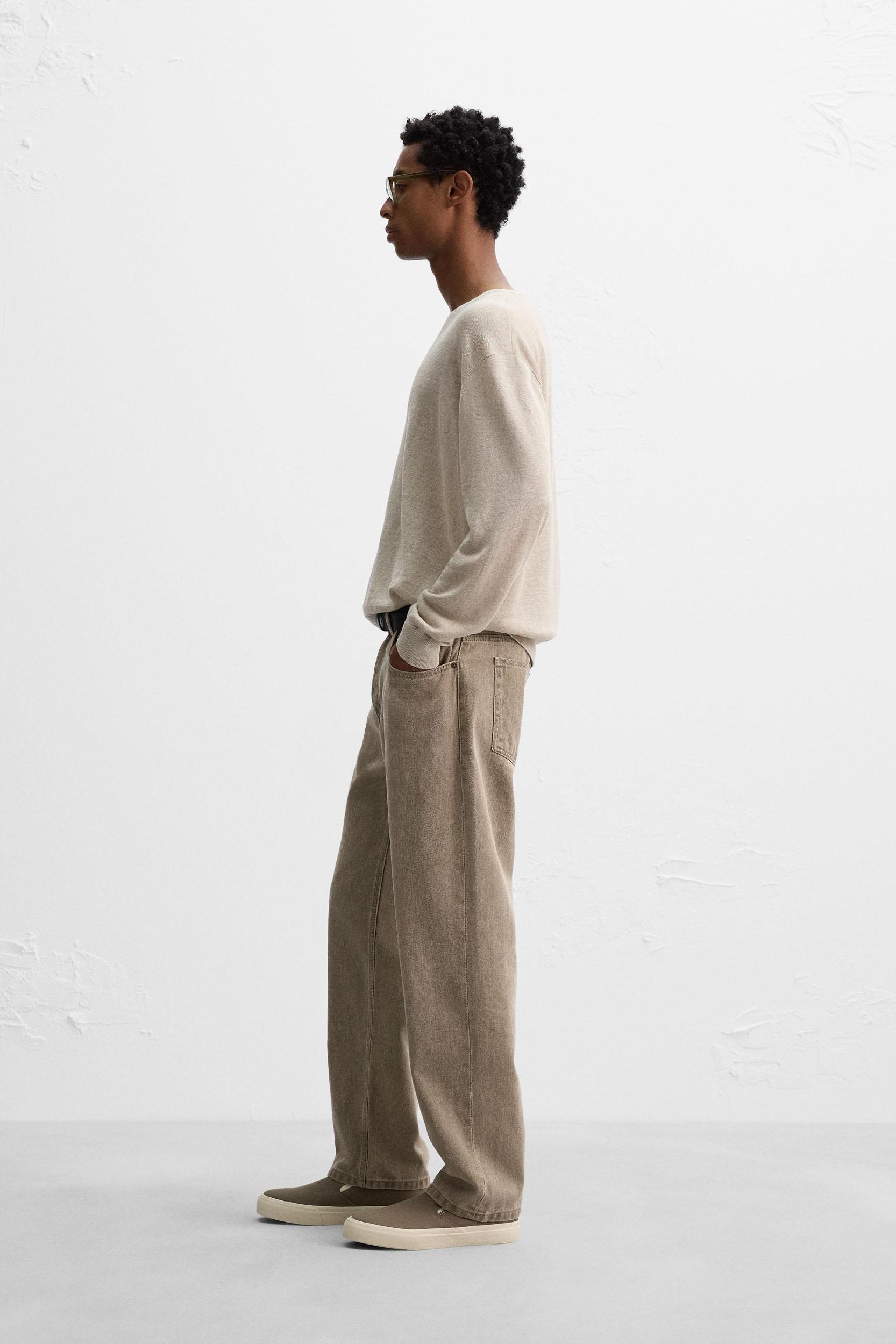 LIGHTWEIGHT LINEN SWEATER Product Image