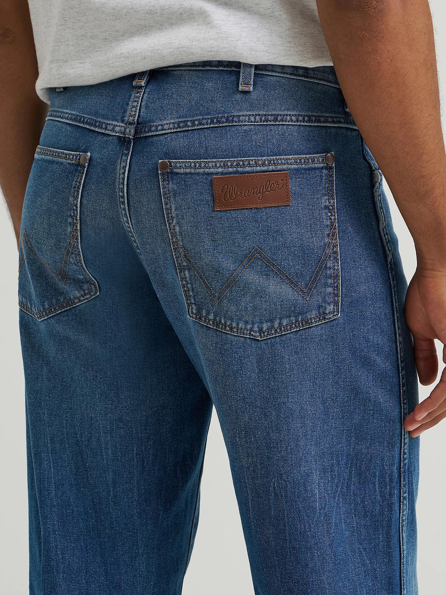 Men's Loose Straight Jean | Men's JEANS | Wrangler® Product Image