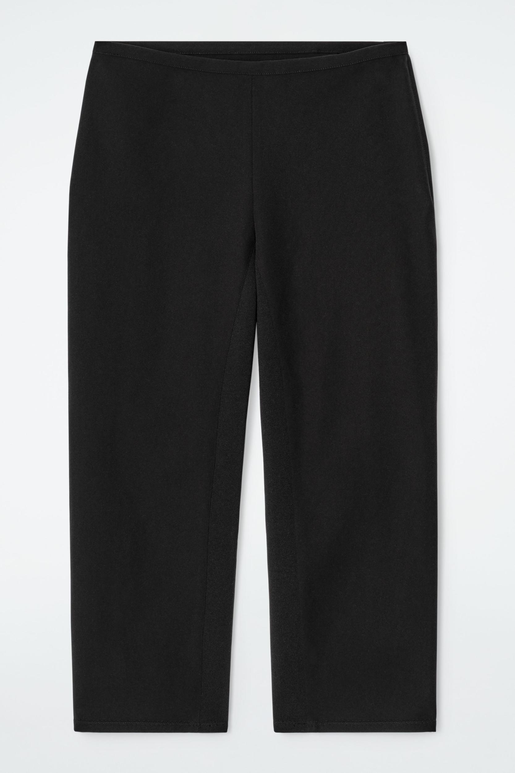 SLIM CAPRI PANTS Product Image