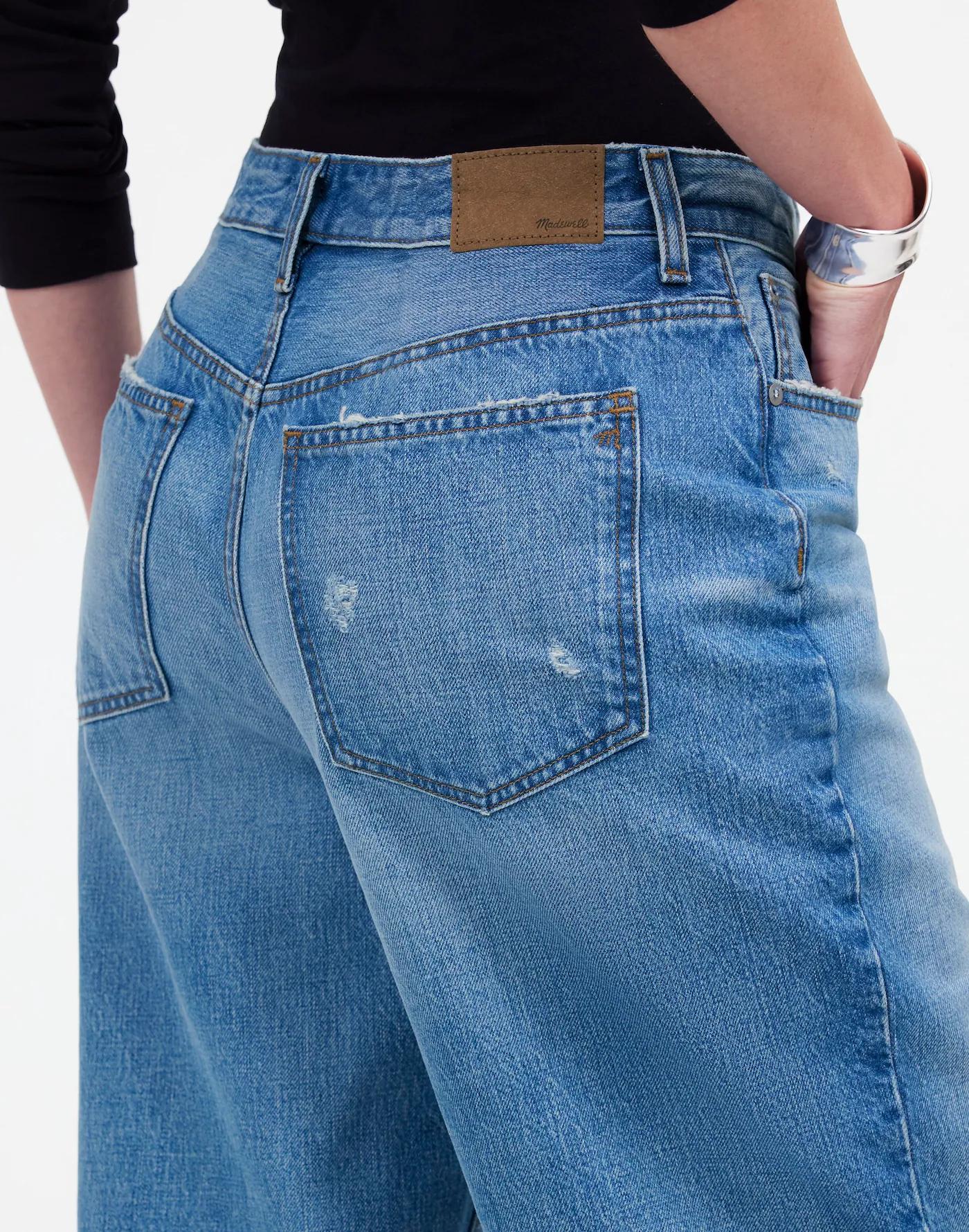 Curvy Low-Slung Baggy Jeans in Hamburg Wash Product Image
