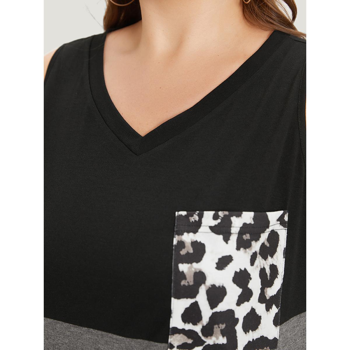 Plus Size Leopard Contrast Patched Pocket Tank Top Women Multicolor Casual Contrast V-neck Dailywear Tank Tops Camis BloomChic 22-24/3X Product Image