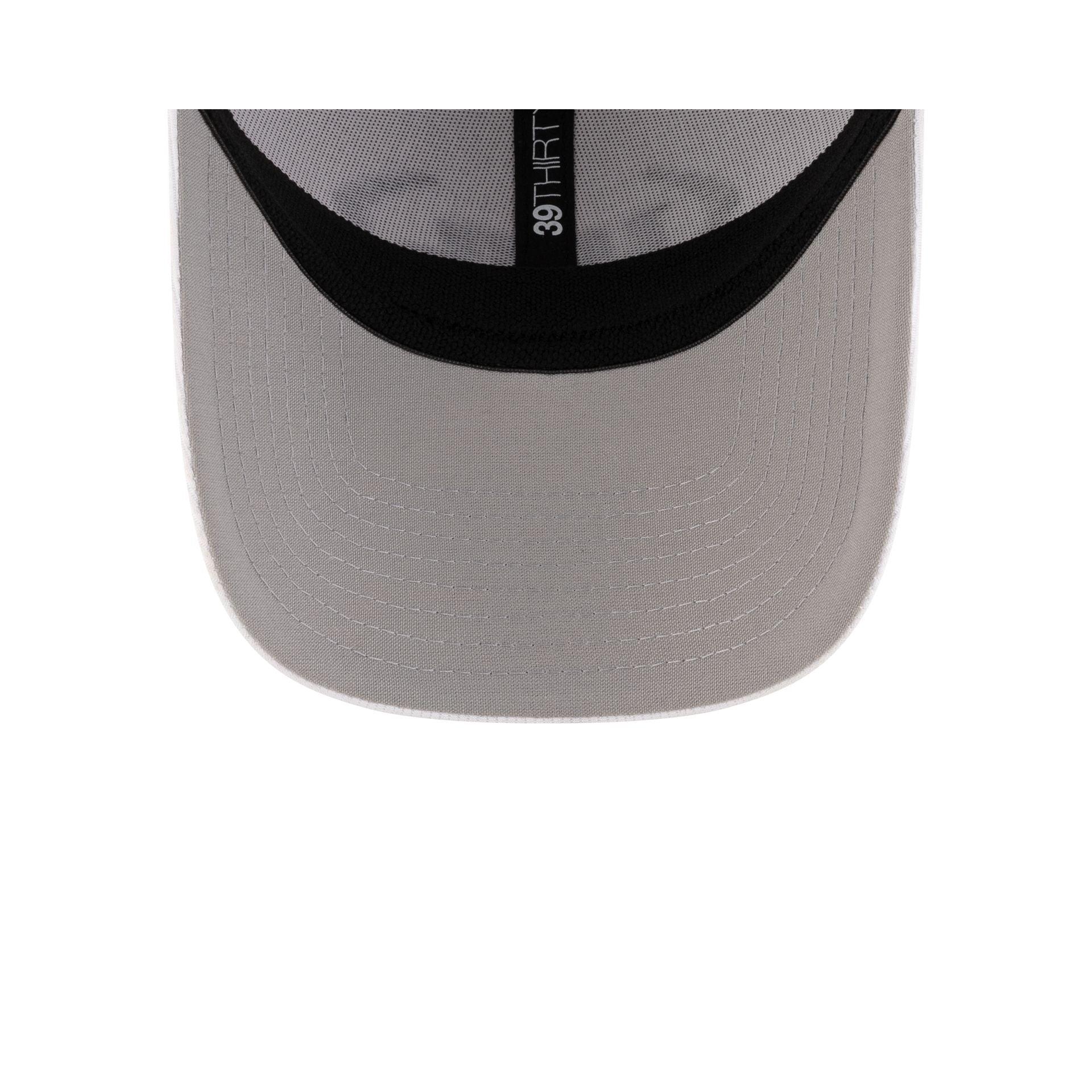 UFL White 39THIRTY Stretch Fit Hat Male Product Image