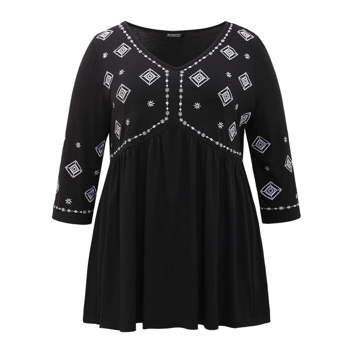 Plus Size Bandana Embroidered V Neck Gathered T-shirt Black Women Elegant Embroidered Bohemian Print V-neck Dailywear T-shirts BloomChic 10/M Product Image