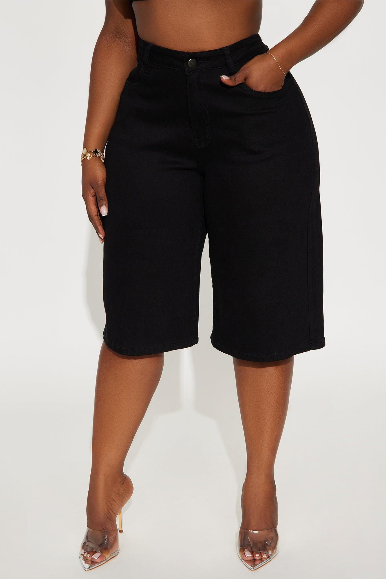Paden Bermuda Short - Black Product Image