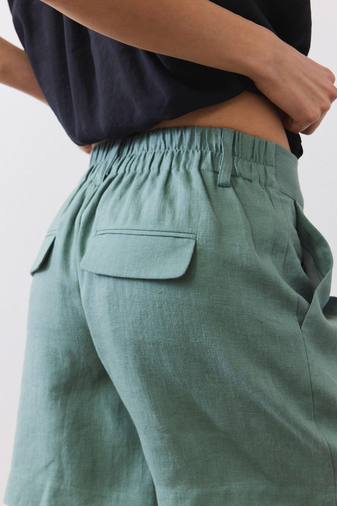 The Pleated Bermuda Shorts Product Image
