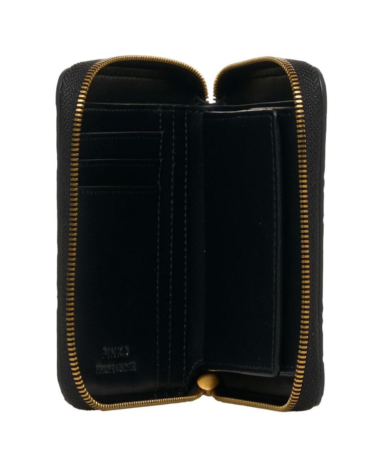 Wallet with logo embossing Product Image