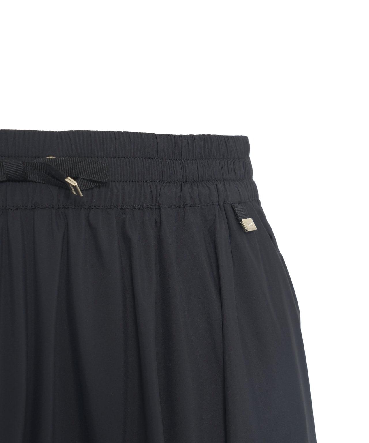Light nylon stretch skirt Product Image