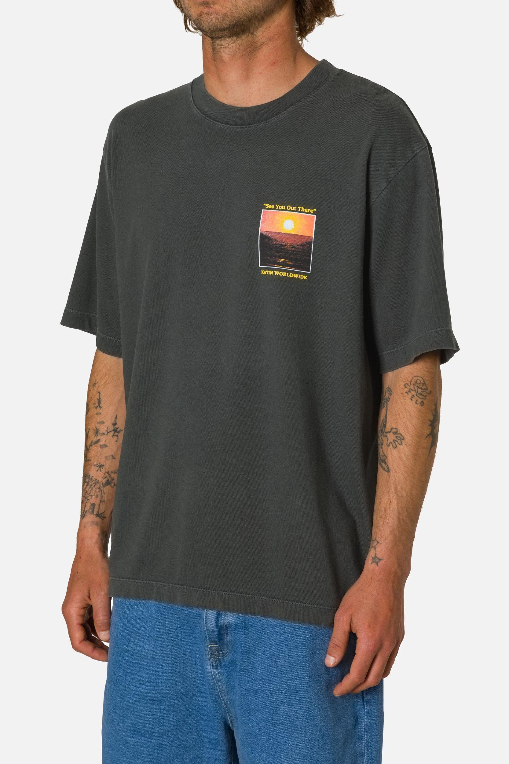 BOYS GEOGRAPHIC BOX FIT TEE Product Image