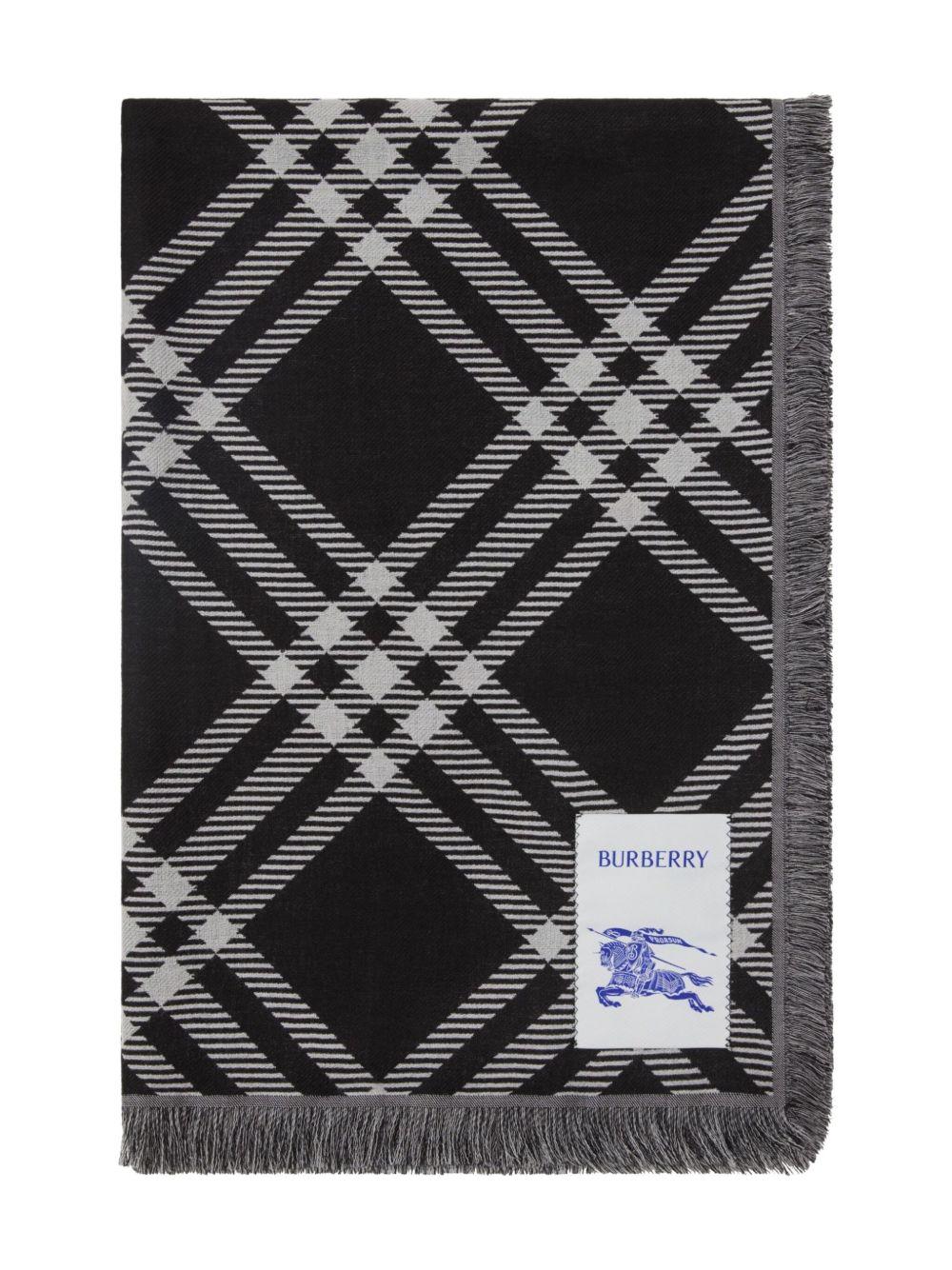 checked scarf Product Image