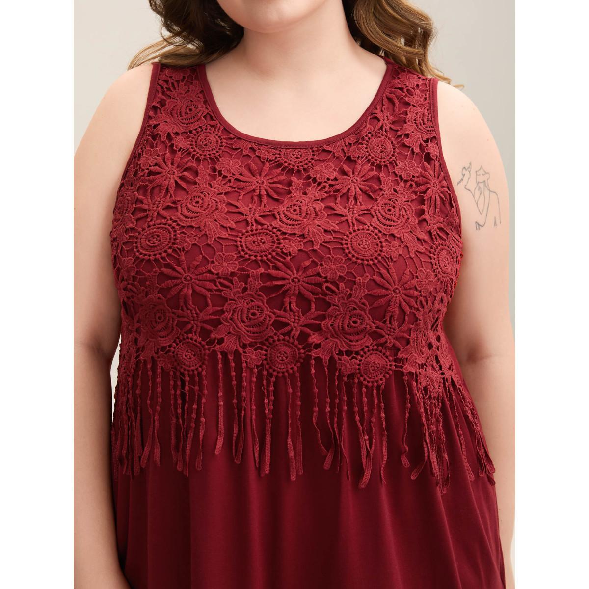 Plus Size Lace Spliced Stretchy Sleeveless Top Women Scarlet Elegant Gathered Round Neck Everyday Tank Tops Camis BloomChic 10/M Product Image