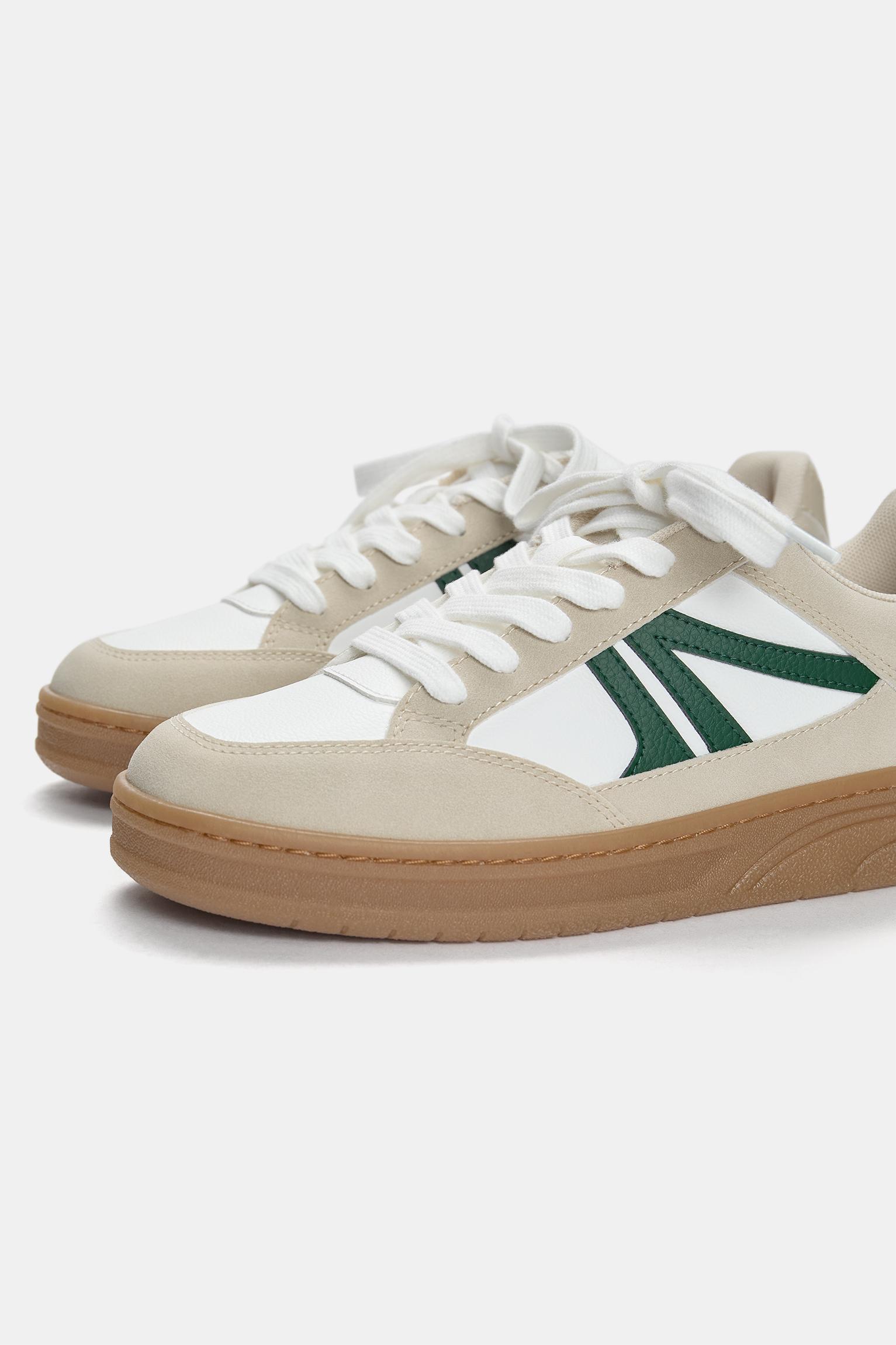 Retro multi-piece sneakers Product Image