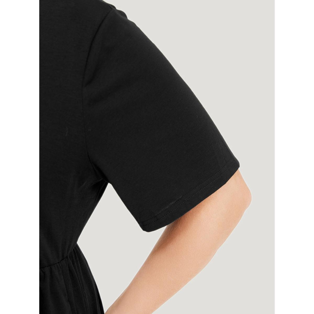 Plus Size Solid Notched Pocket Flutter Hem Dress Black Women Casual Elastic Waist Notched collar Short sleeve Curvy Midi Dress BloomChic 28/5X Product Image