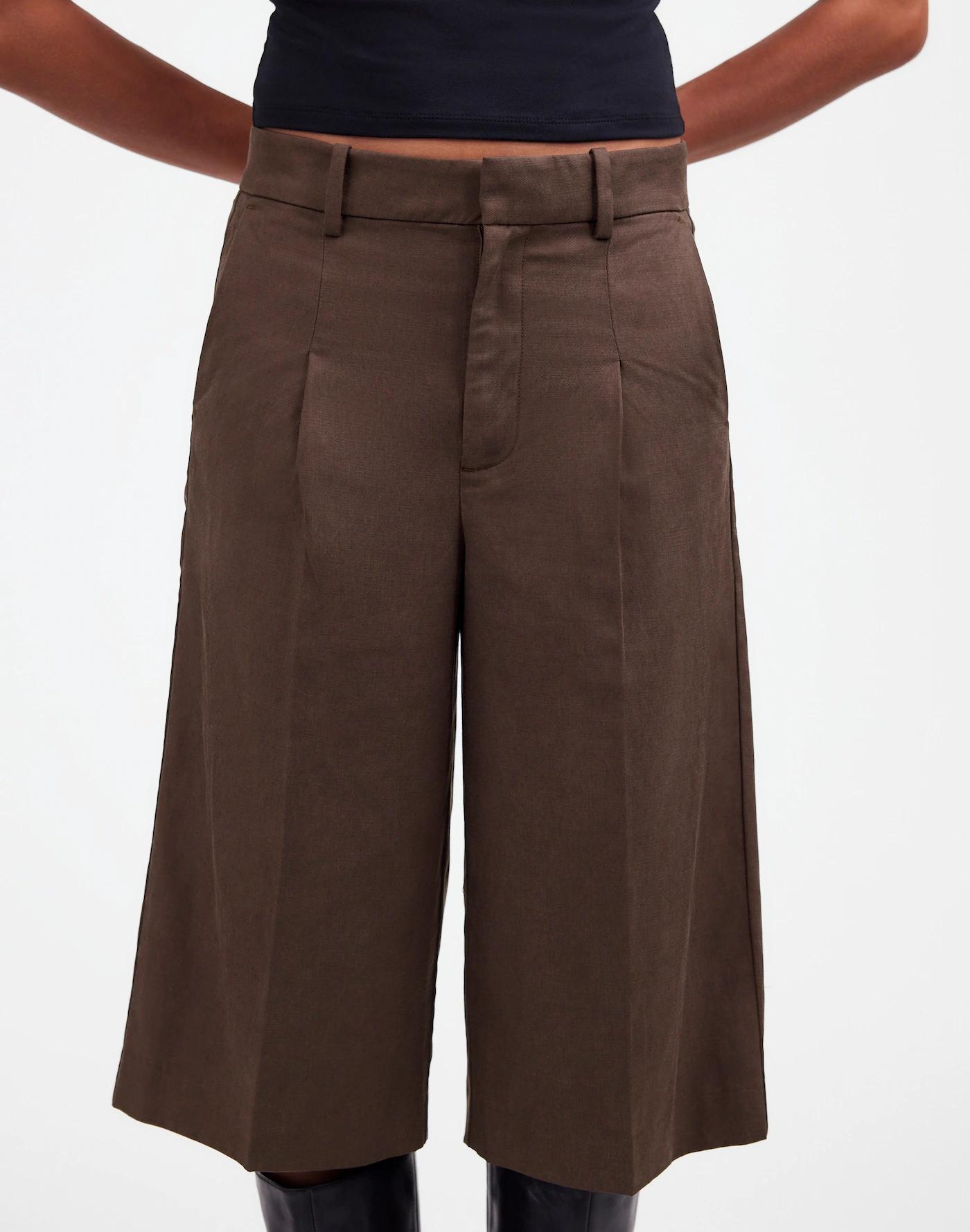 Slouchy Shorts in Drapey Twill Product Image